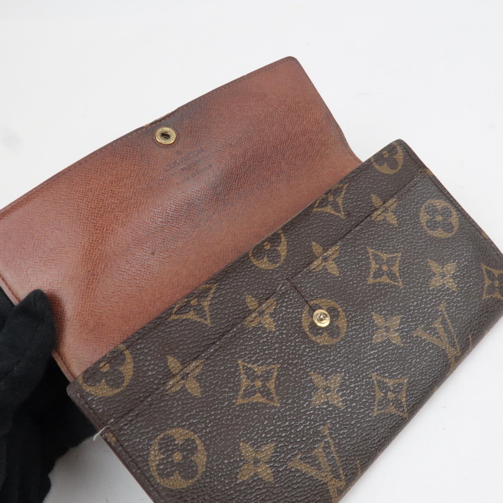 Louis Vuitton Set of 3 Wallet Monogram Portefeuille International M61217 & Pochette Porte Monnaie M61725 & Vernis Pochette Porte Monnaie Credit M91174