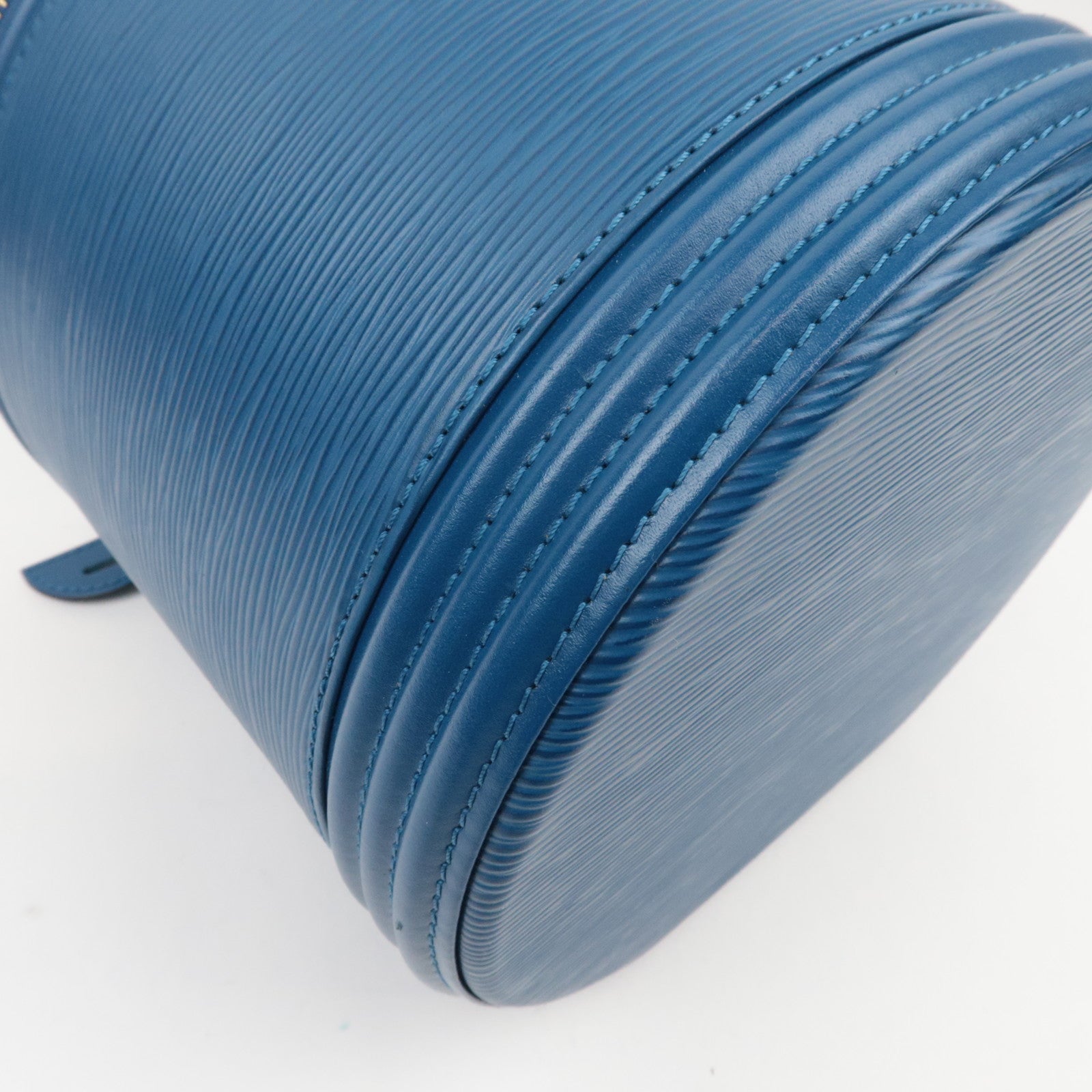 Louis Vuitton Epi Cannes M48035 / Serial unknown *Lock, key are missing