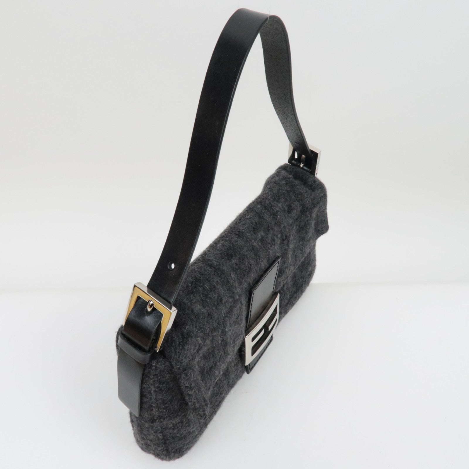 FENDI Zucca Mamma Baguette Kasjmiergrijs *Stofzak