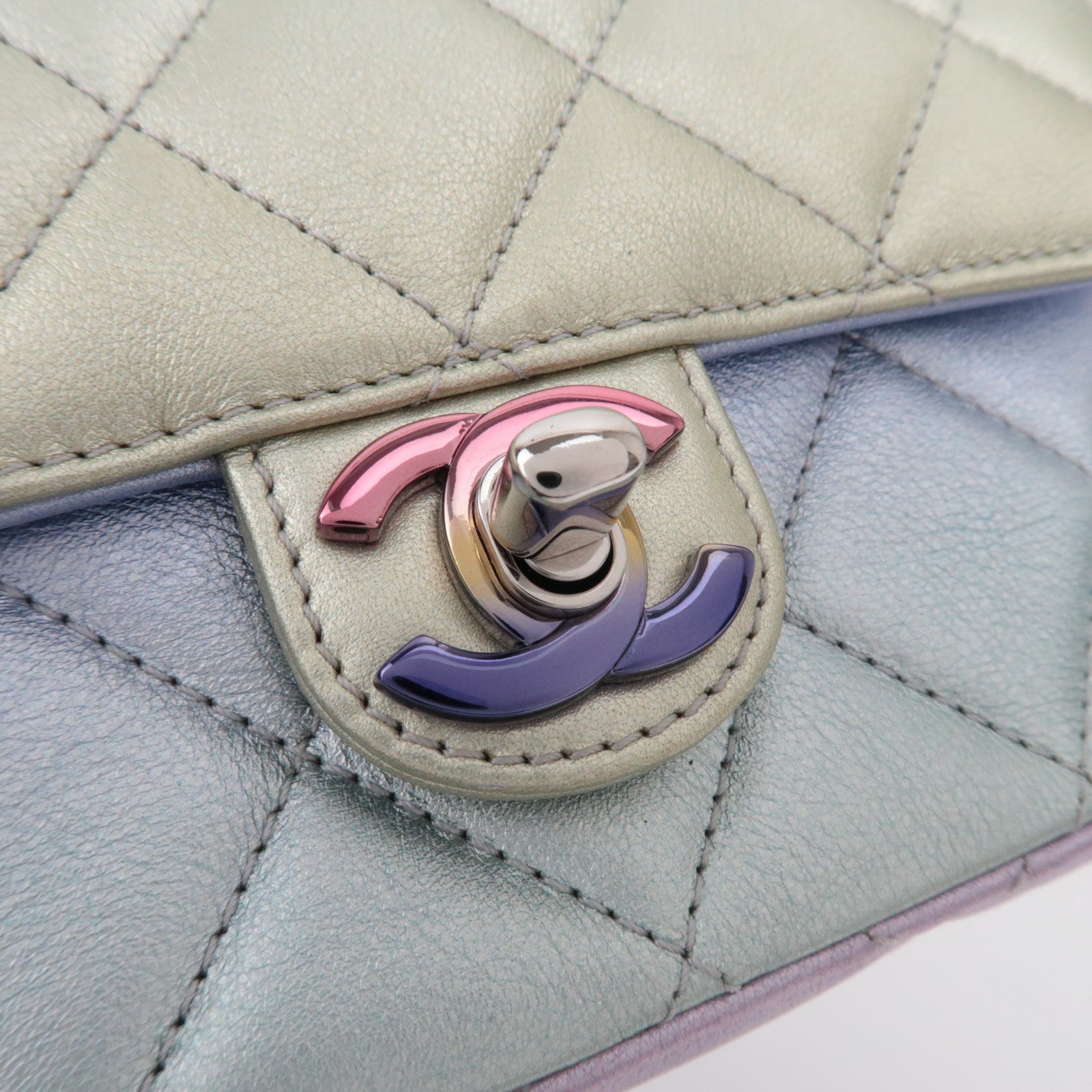 CHANEL Lambskin Mini Matelasse Wristlet Clutch Metalic Ombre HA6PKPX6