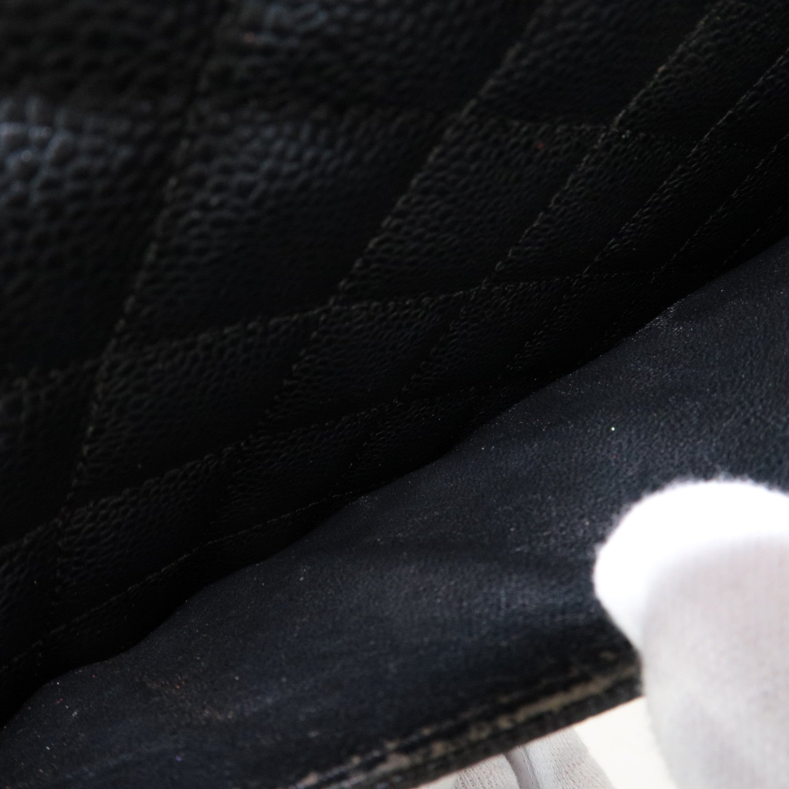 CHANEL Caviar Skin GST Chain Tote Bag Black Gold HDW A50995/8201624