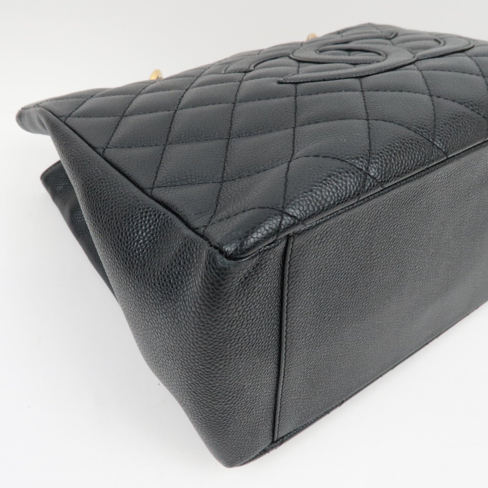 CHANEL Caviar Skin GST Chain Tote Bag Black Gold HDW A50995/8201624
