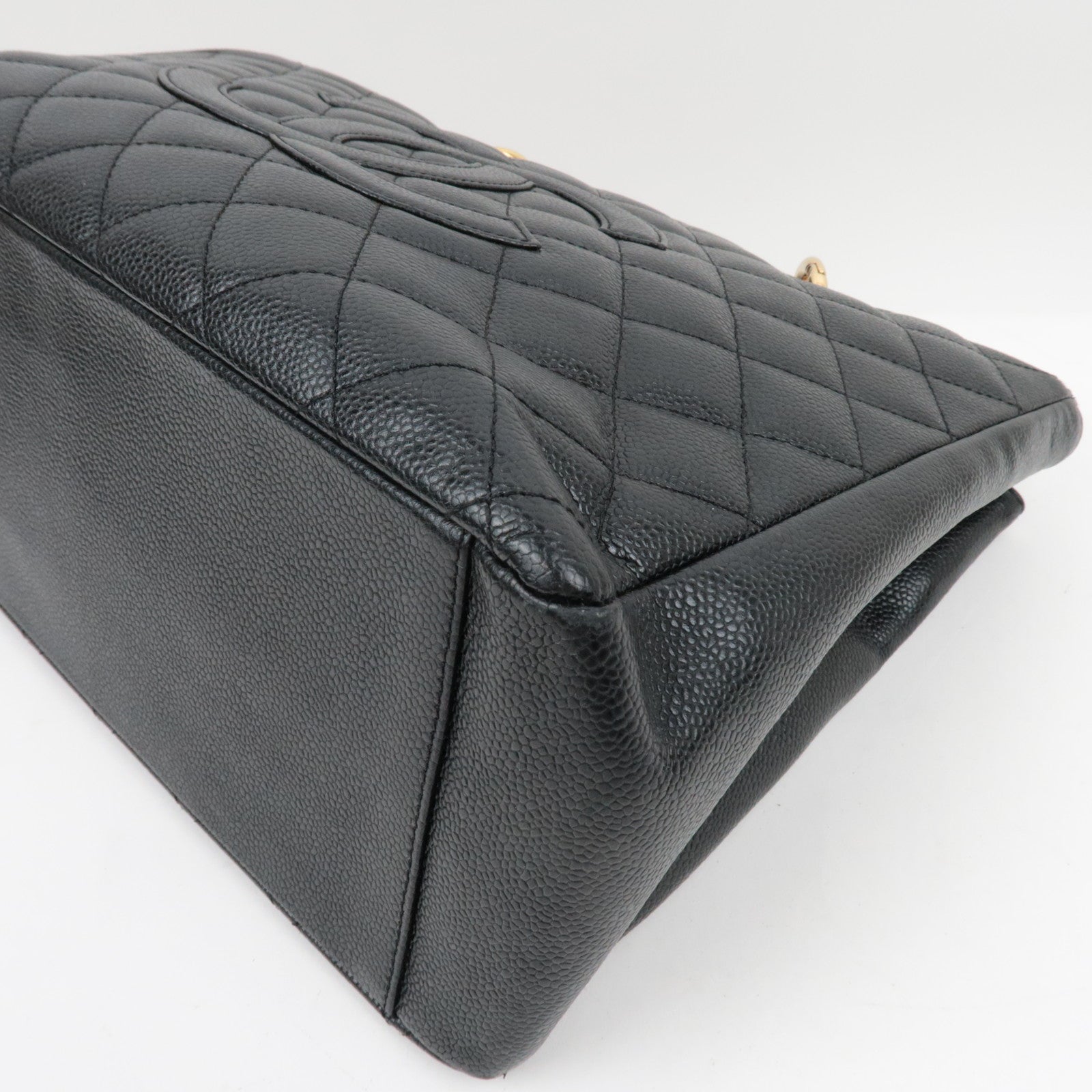 CHANEL Caviar Skin GST Chain Tote Bag Black Gold HDW A50995/8201624