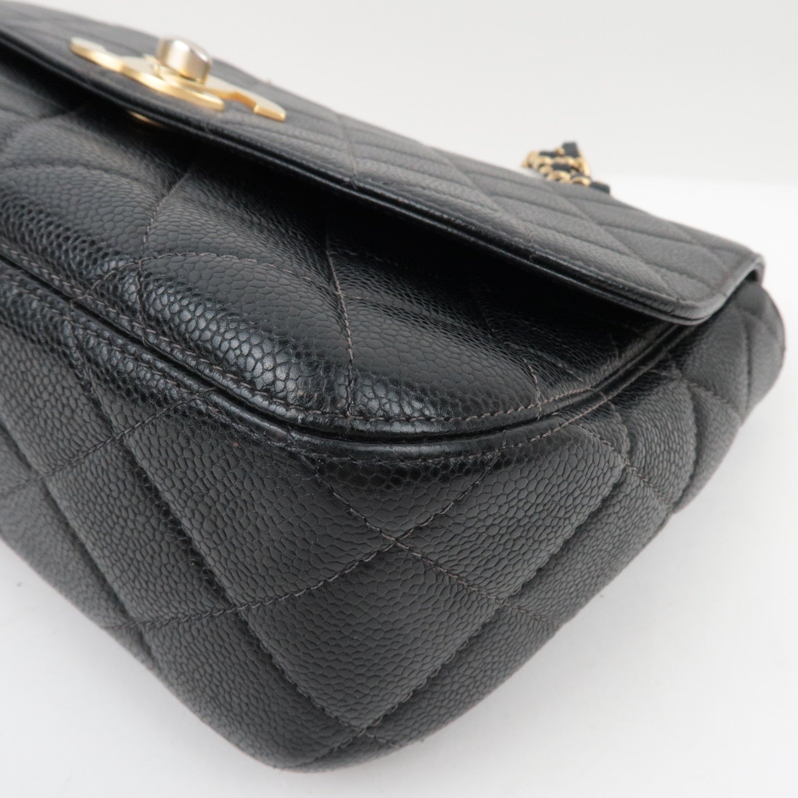 CHANEL Matelasse Caviar Skin Big Coco Chain Bag Black