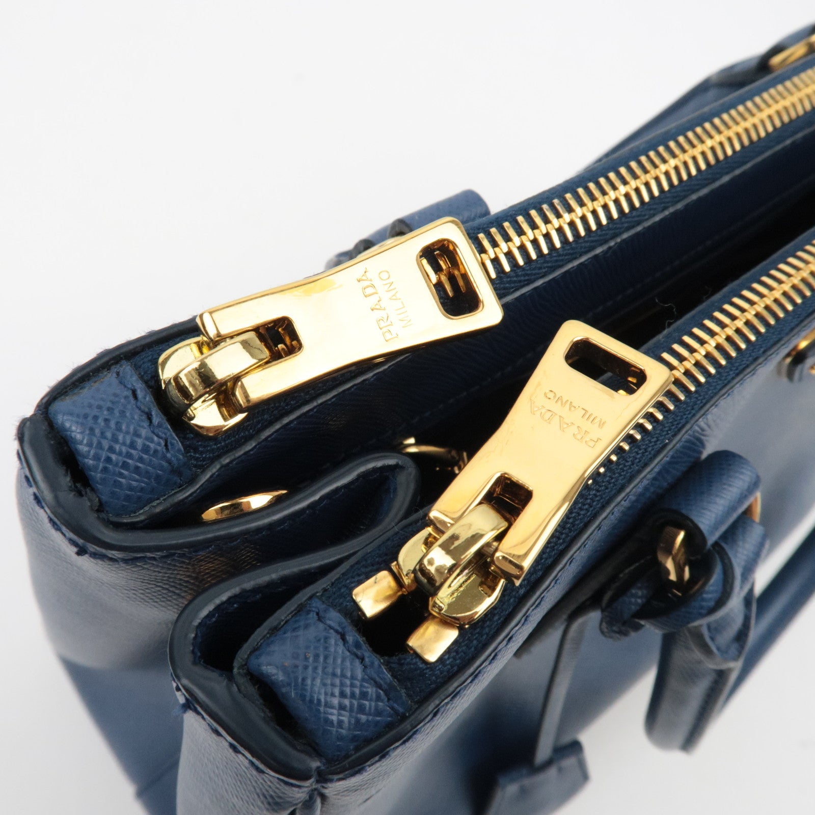 PRADA Saffiano Leather Galleria Bag Blue BN2863 *Dust bag, Strap, G card