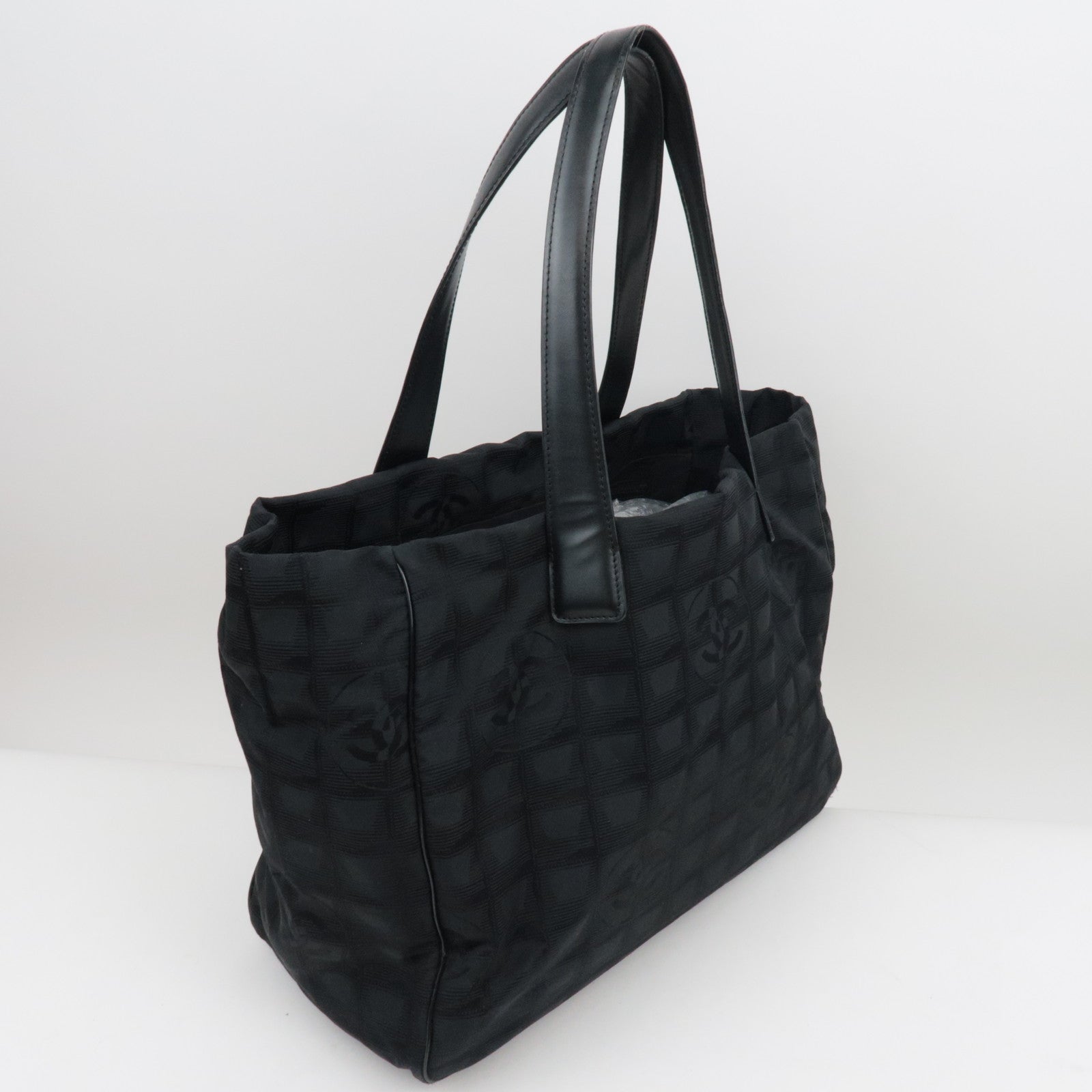 CHANEL New Travel Line Tote Bag MM Black *Dust Bag