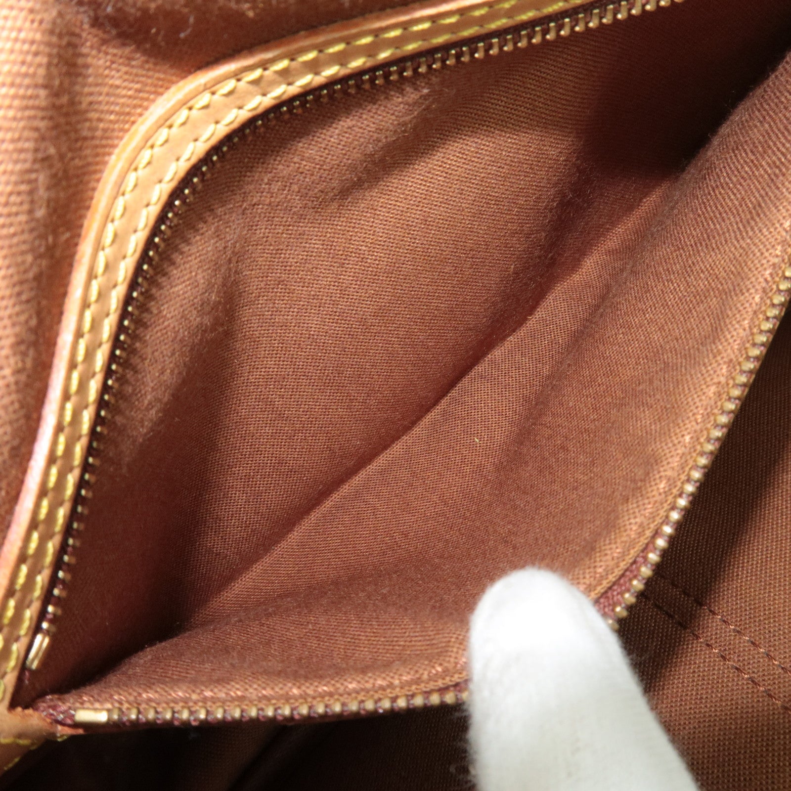 Louis Vuitton Monogram Gibessière MM M42247/AR1924