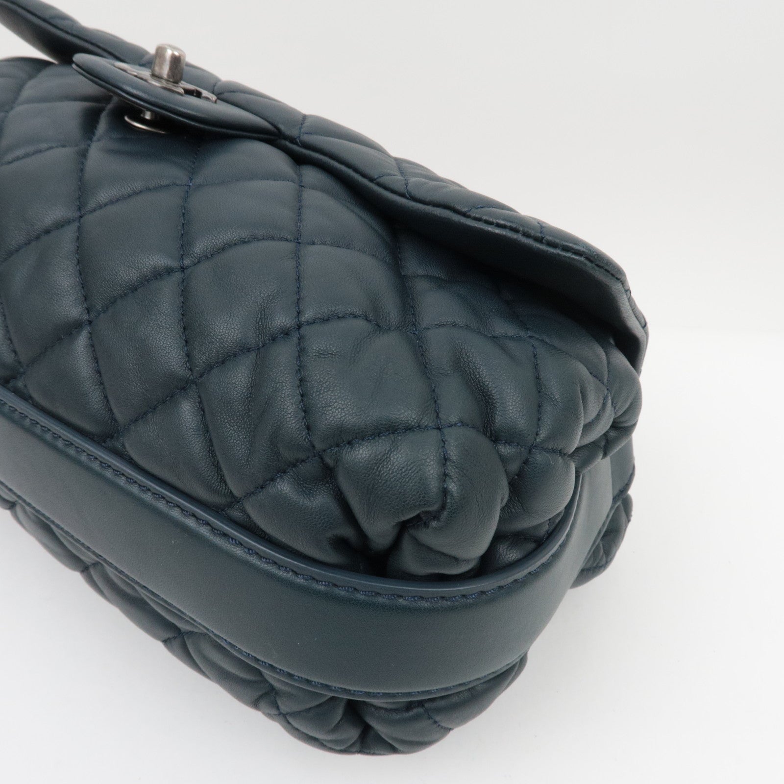 CHANEL Matelasse Lambskin Single Flap W Chain Bag Navy SV HDW *Dust bag, G Card