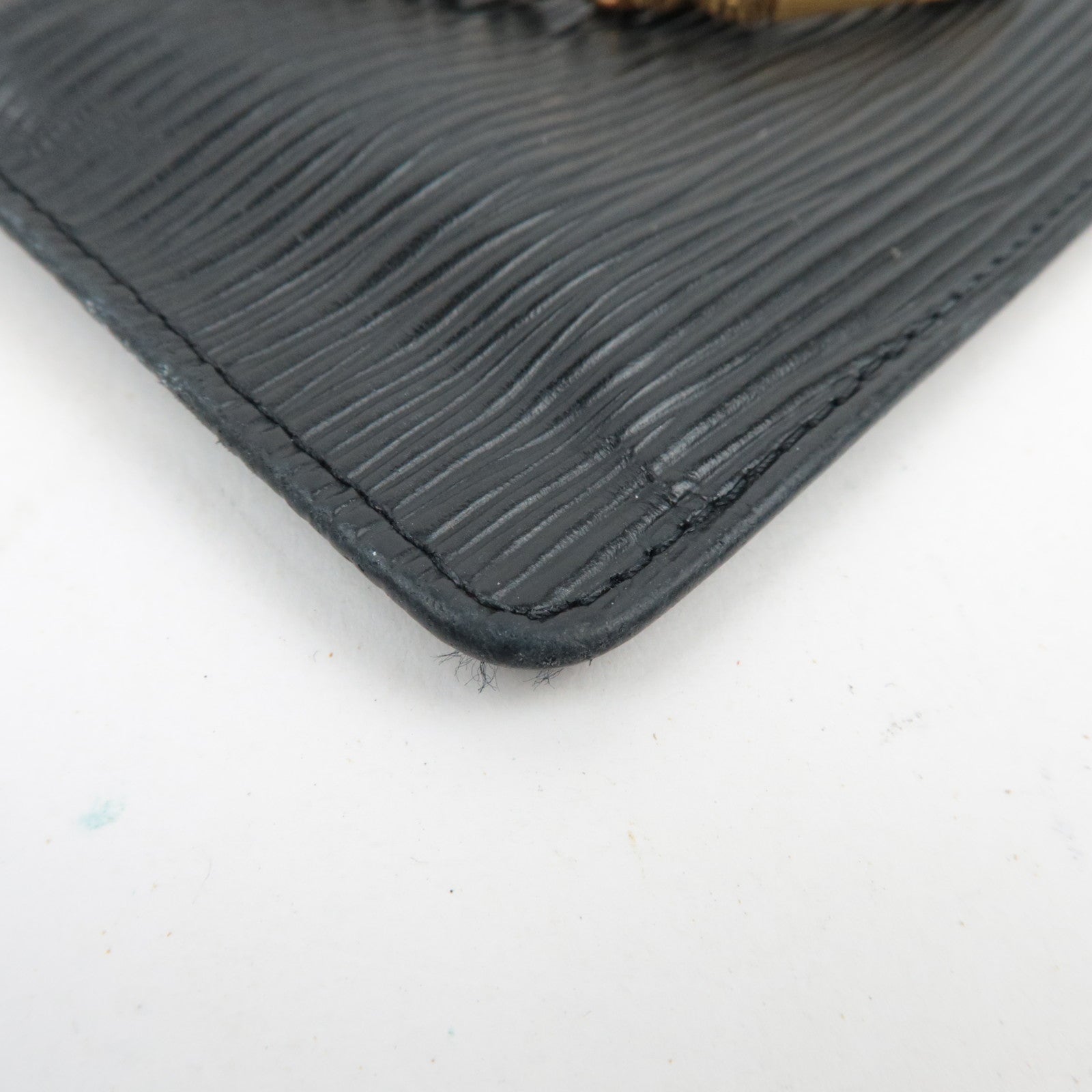 Louis Vuitton Epi Pochette Cles Coin Case Black M63802/CA0010