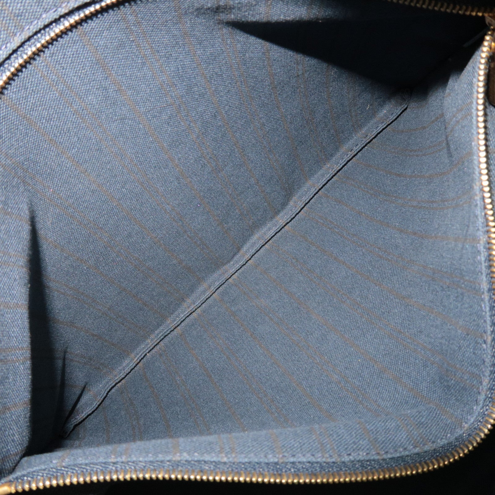 Louis Vuitton Monogram Empreinte Artsy MM Infini M93448/TR1122 *Dust bag, Charm