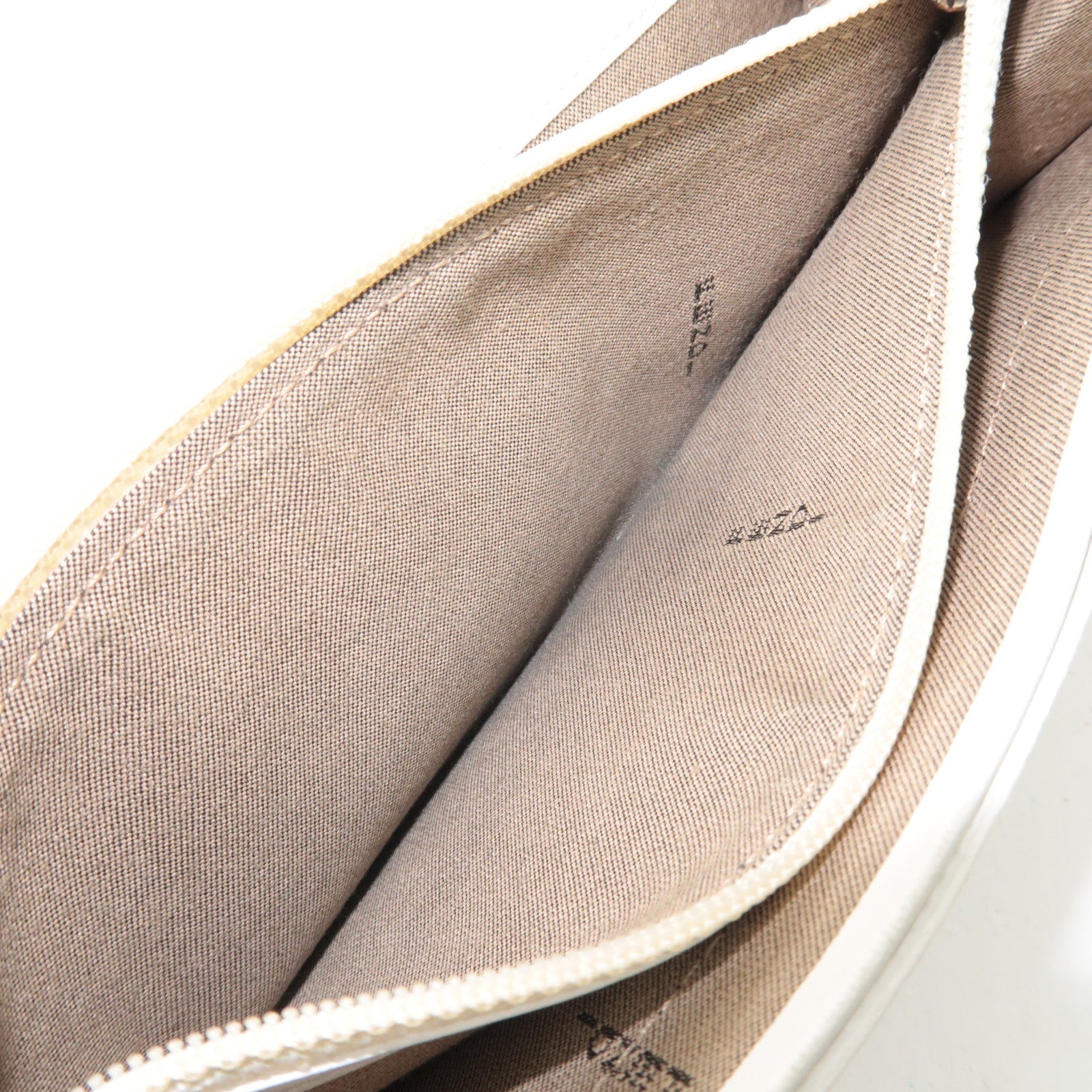 Fendi Zucchino Bi-Fold Lange Portemonnee PVC Leer Multicolor 8M0000