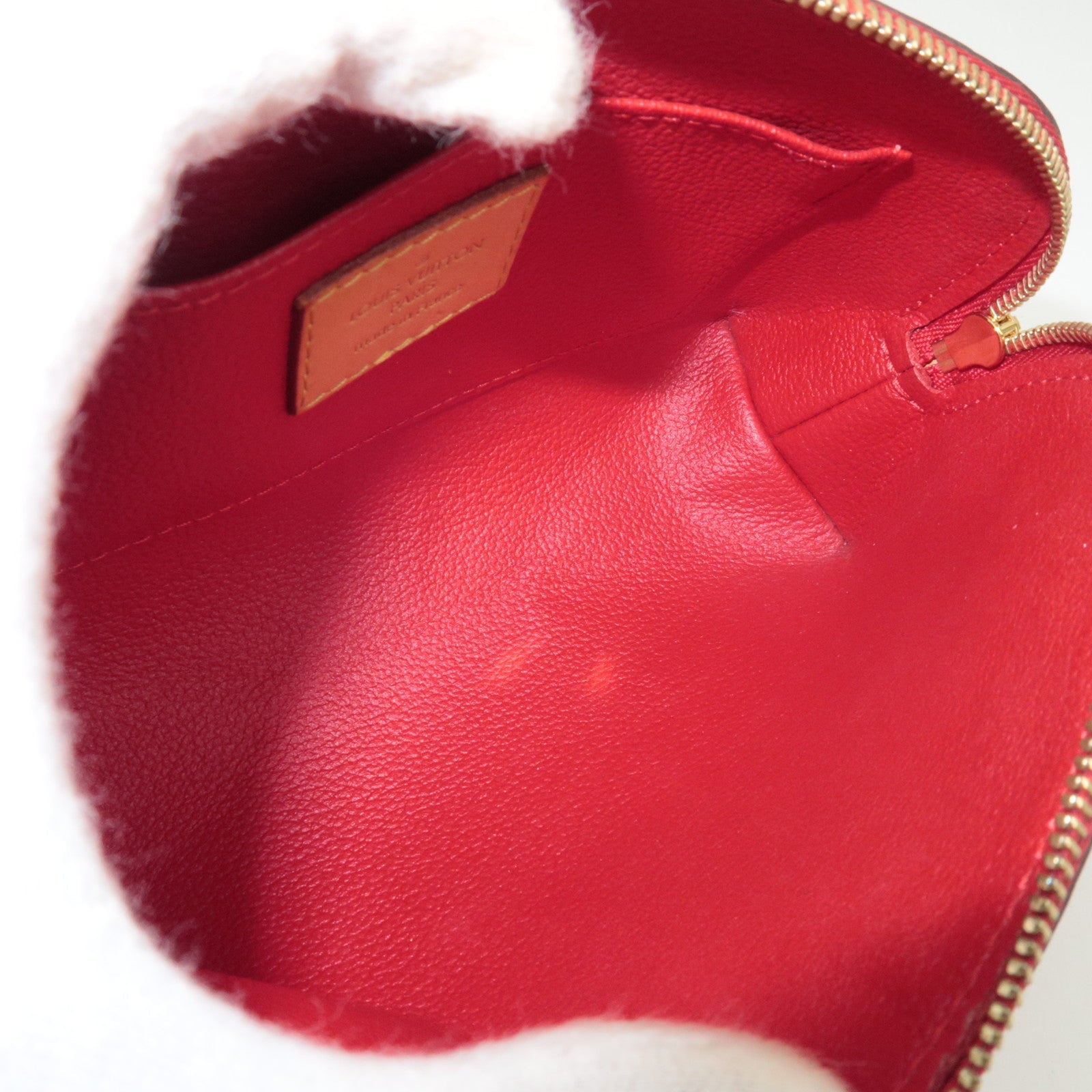 Louis Vuitton Monogram Vernis Pochette Cosmetisch Etui Pomme D'Amour M91496 SR3165