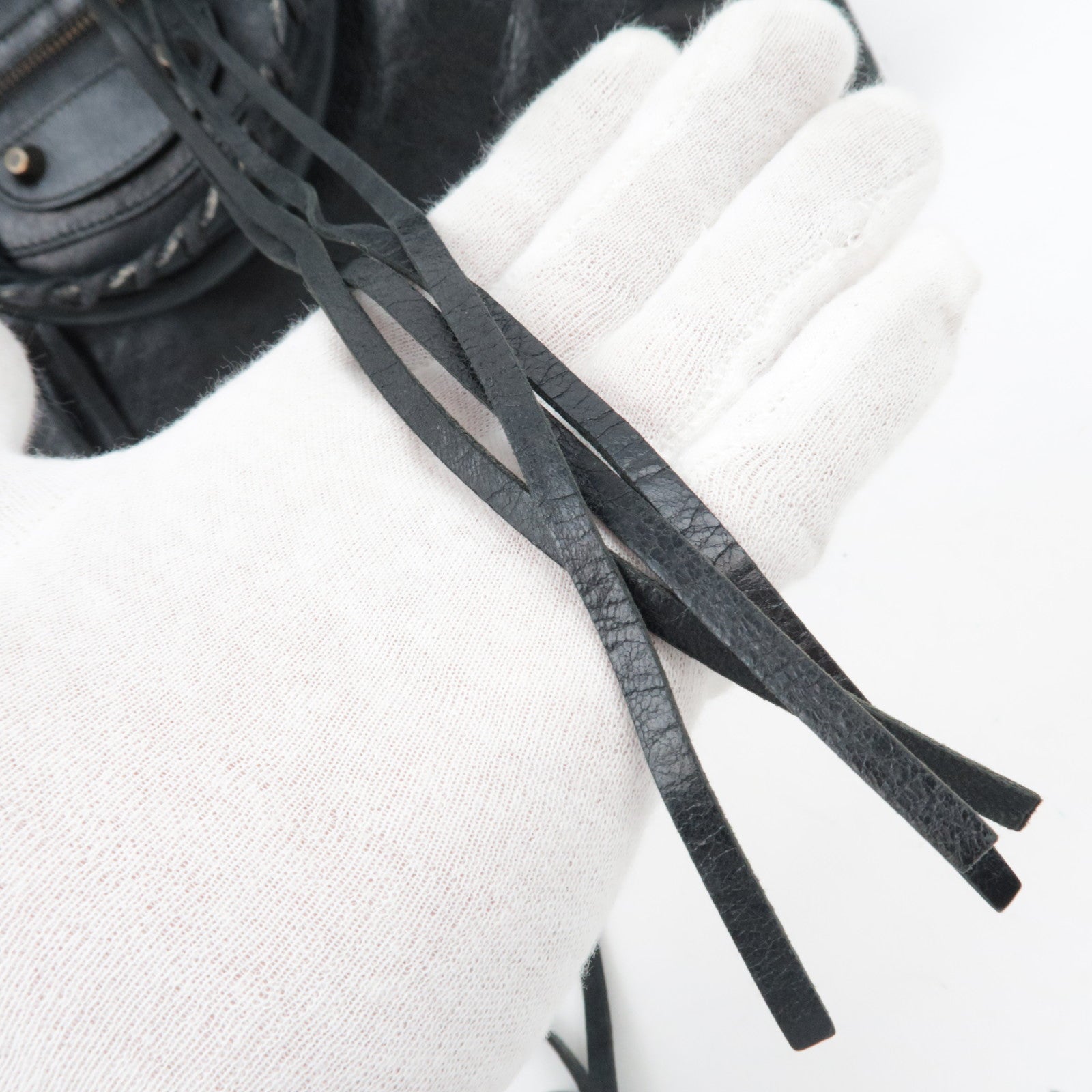 BALENCIAGA The City 2Way Bag Leather Black 115748 *dust bag, strap, mirror