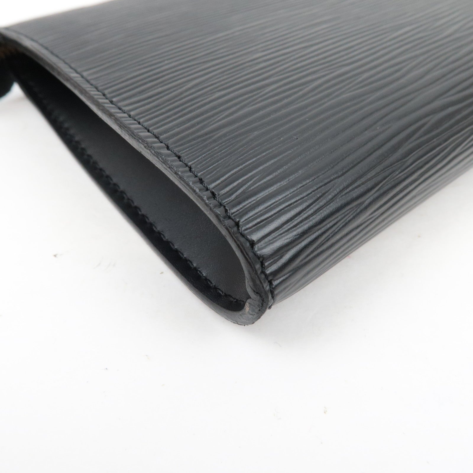 Louis Vuitton Epi Pochette Accessoires Old Model Noir M52952 AR0977