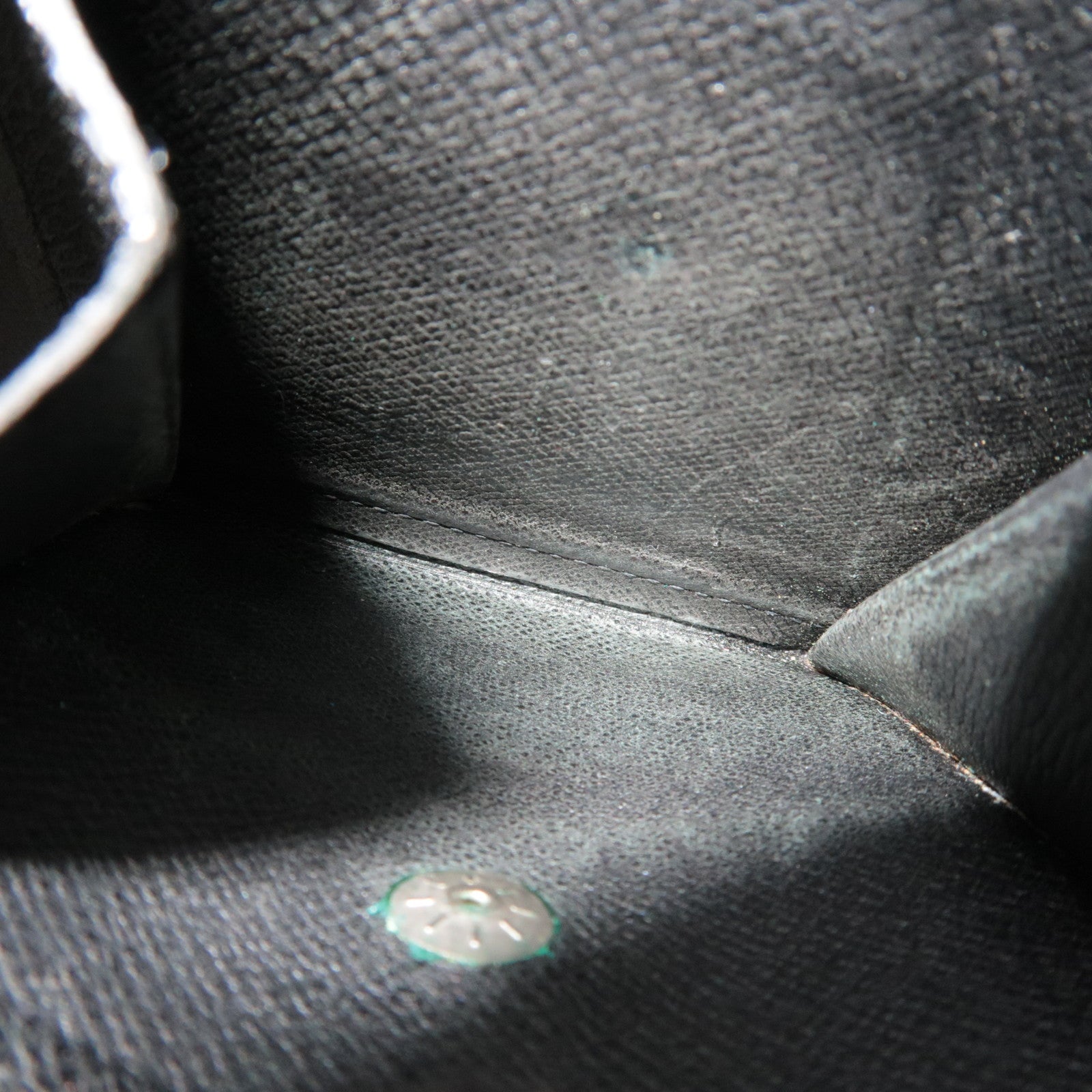 Louis Vuitton Epi Portefeuille Marco Bi Fold Wallet Noir M63652 SP0016