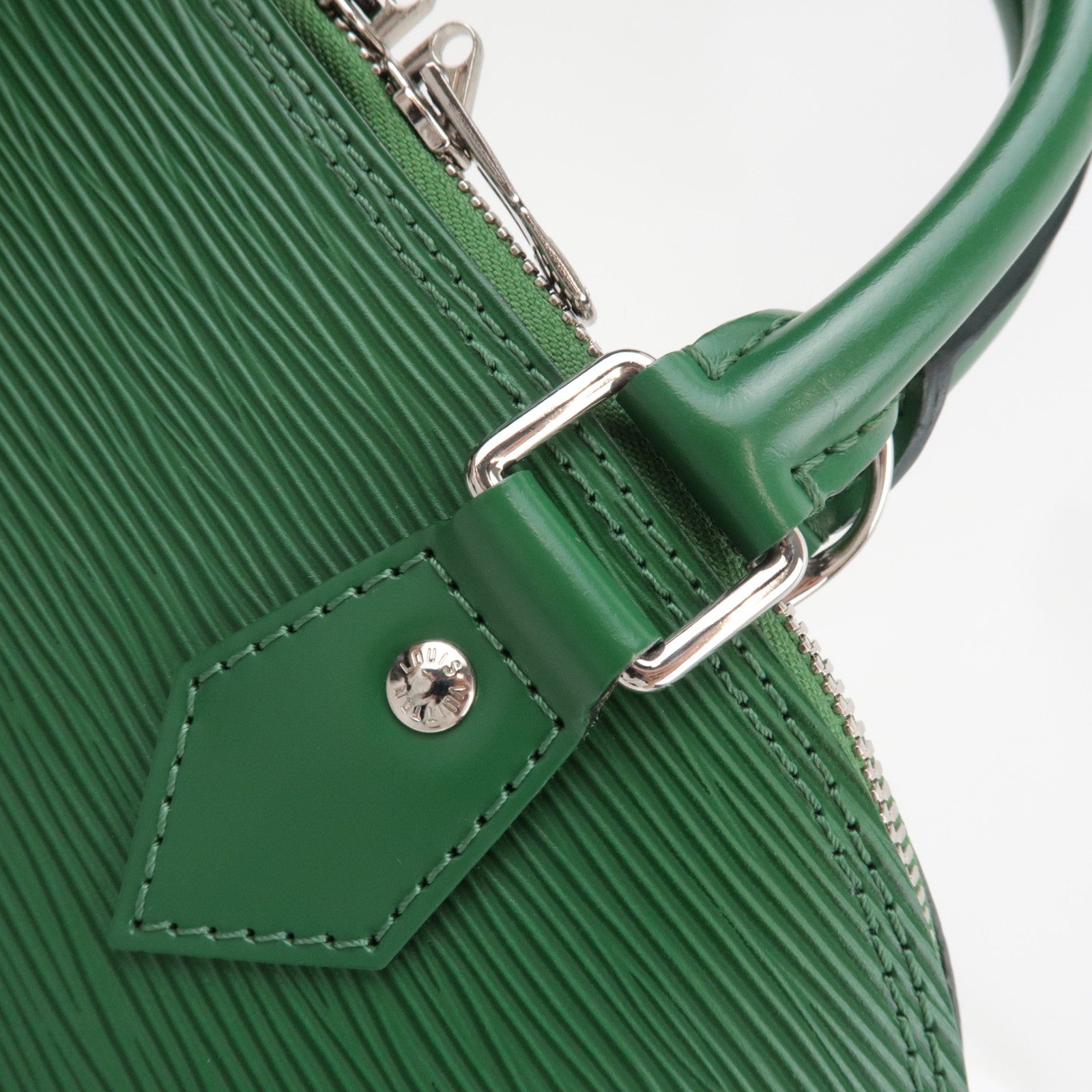 Louis Vuitton Epi Alma PM Hand bag Menthe M40618 FL2162 *Keys, Clochette