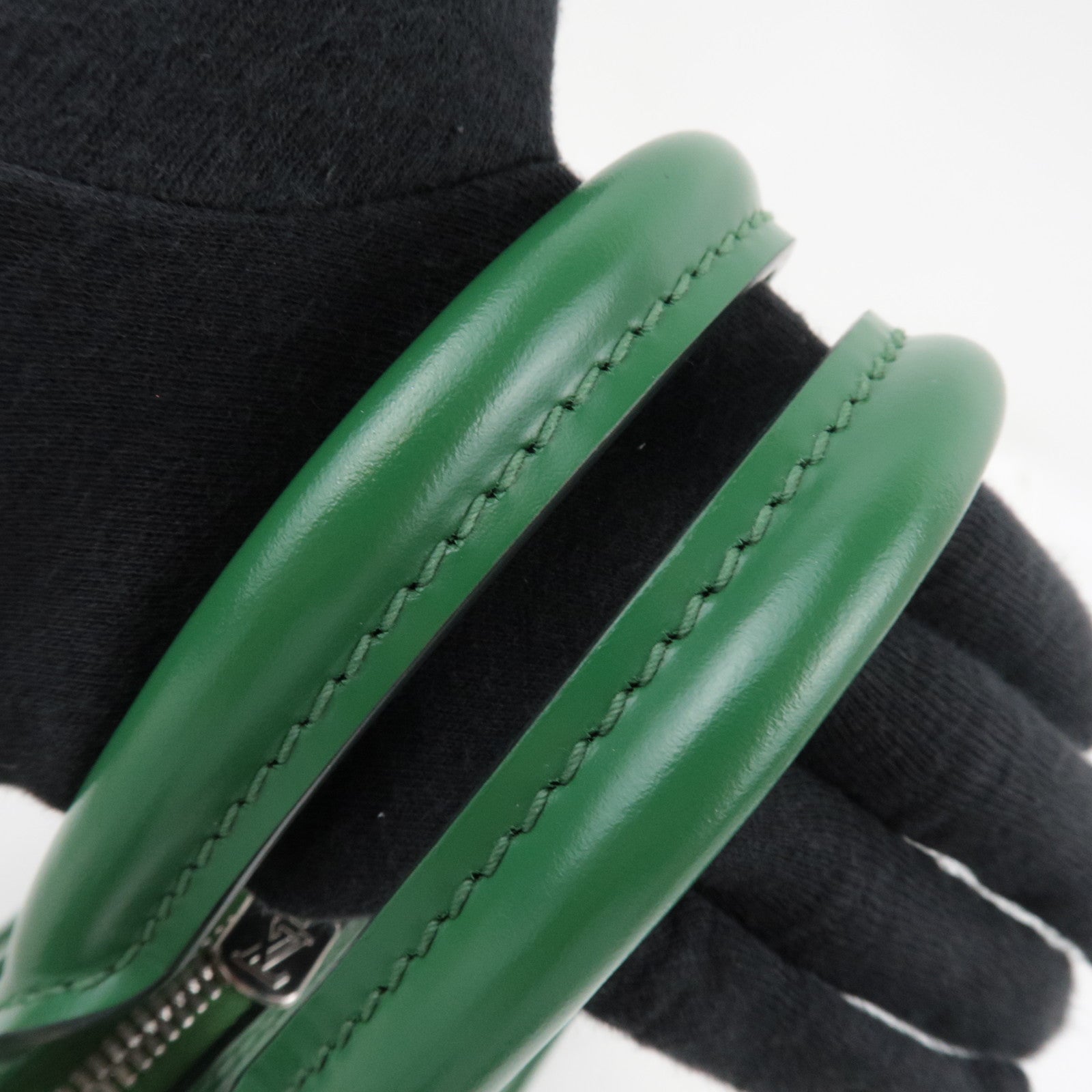 Louis Vuitton Epi Alma PM Hand bag Menthe M40618 FL2162 *Keys, Clochette