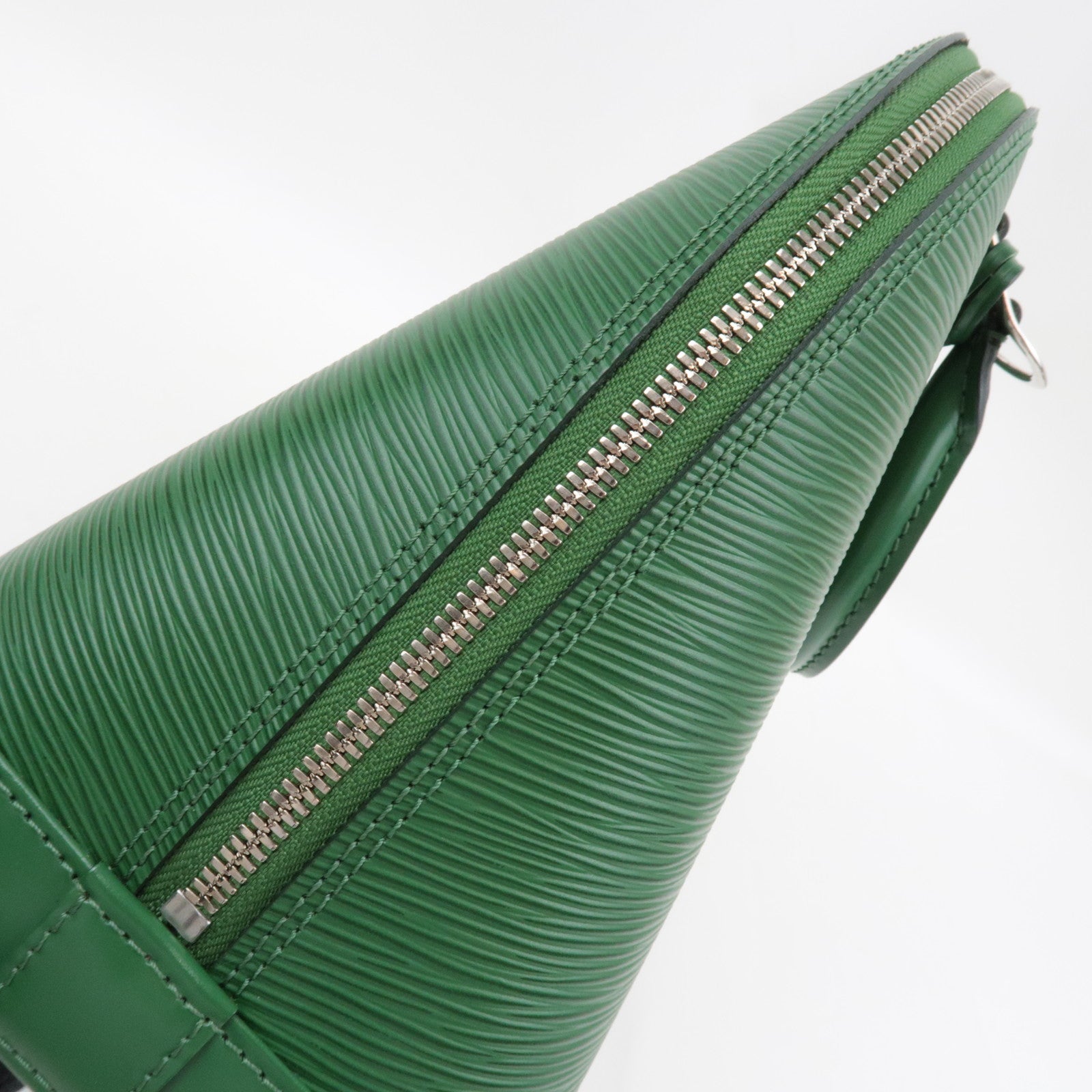 Louis Vuitton Epi Alma PM Hand bag Menthe M40618 FL2162 *Keys, Clochette