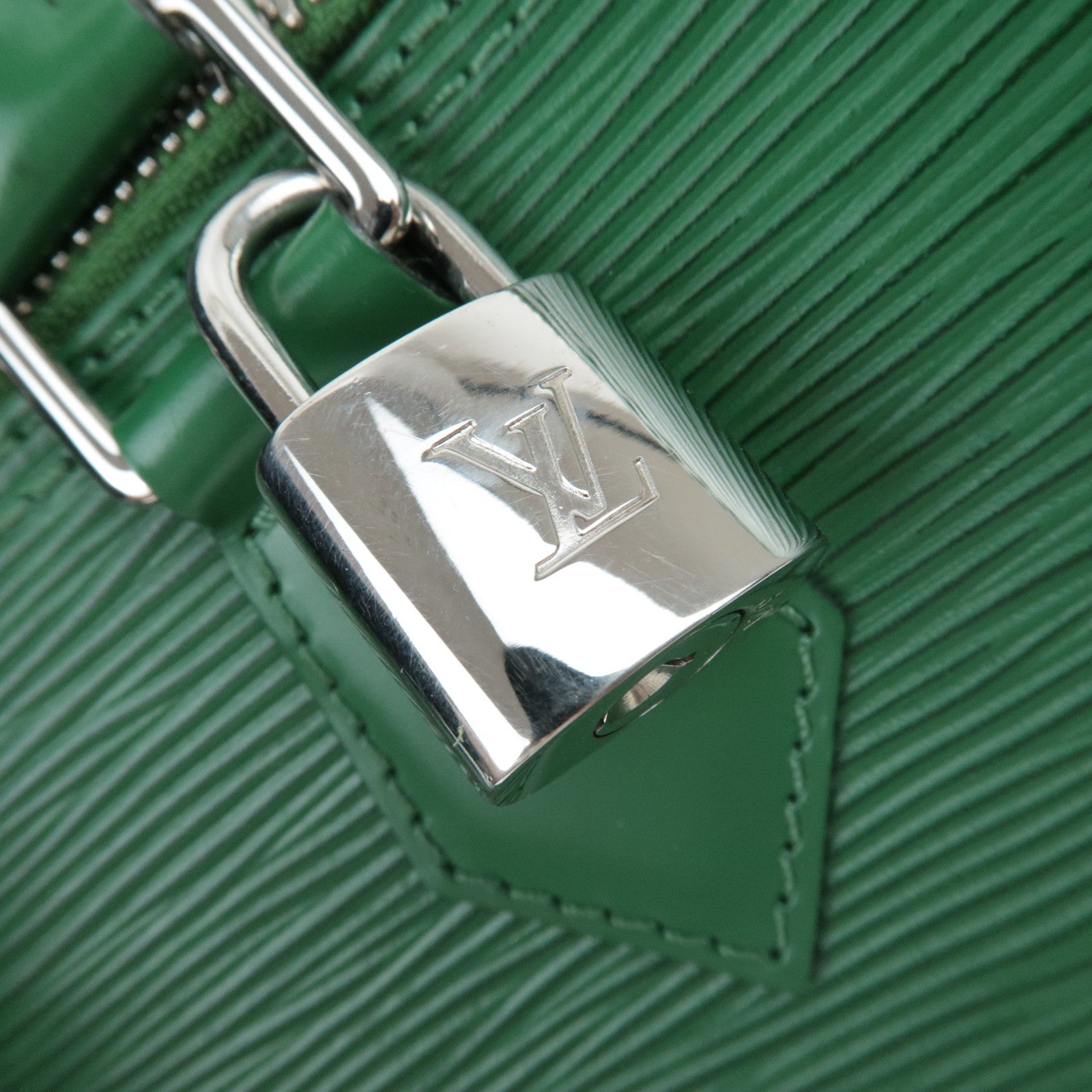 Louis Vuitton Epi Alma GM Handbag Menthe M40627 MI1193 *Key Lock, Clochette