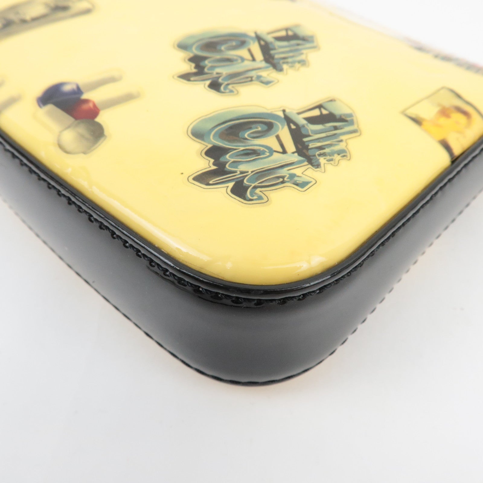 Louis Vuitton Monogram Vernis Sticker Pochette Accessoires Hand bag Blanc M90928 DR1105