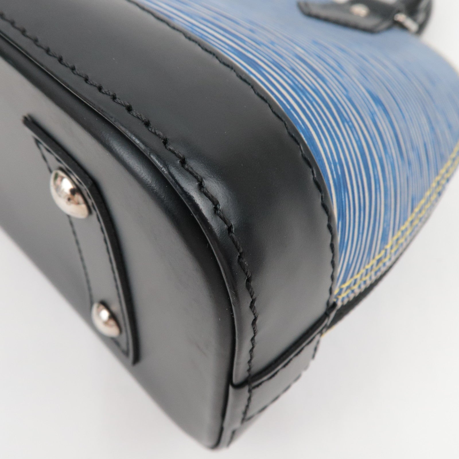 Louis Vuitton Epi Denim Alma BB 2way bag Denim Blue M41437 SN0158 *Strap, Key Lock, clochette