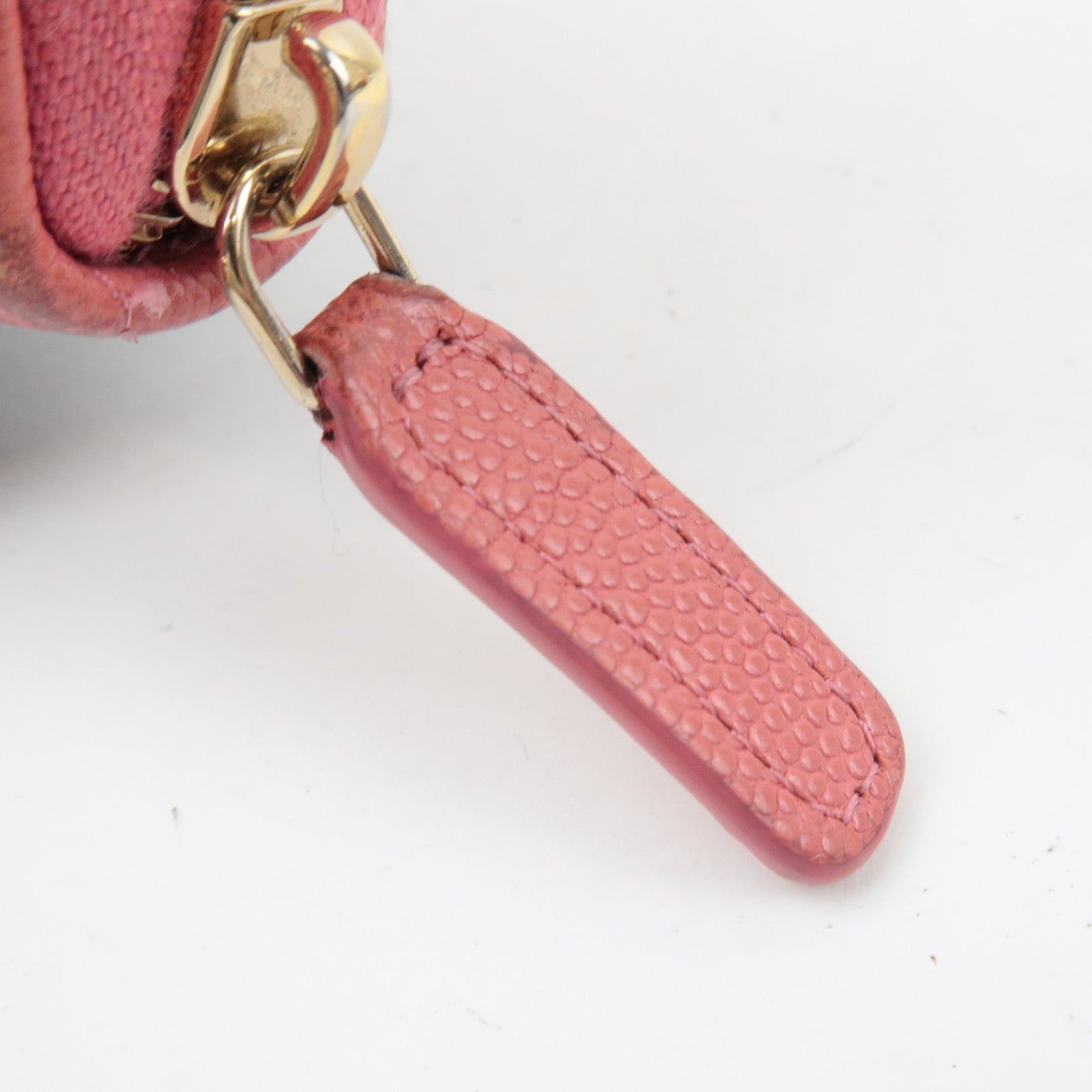 CHANEL Matelasse Round Zipper Long Wallet Caviar Skin Pink *Box, Dust bag, G card