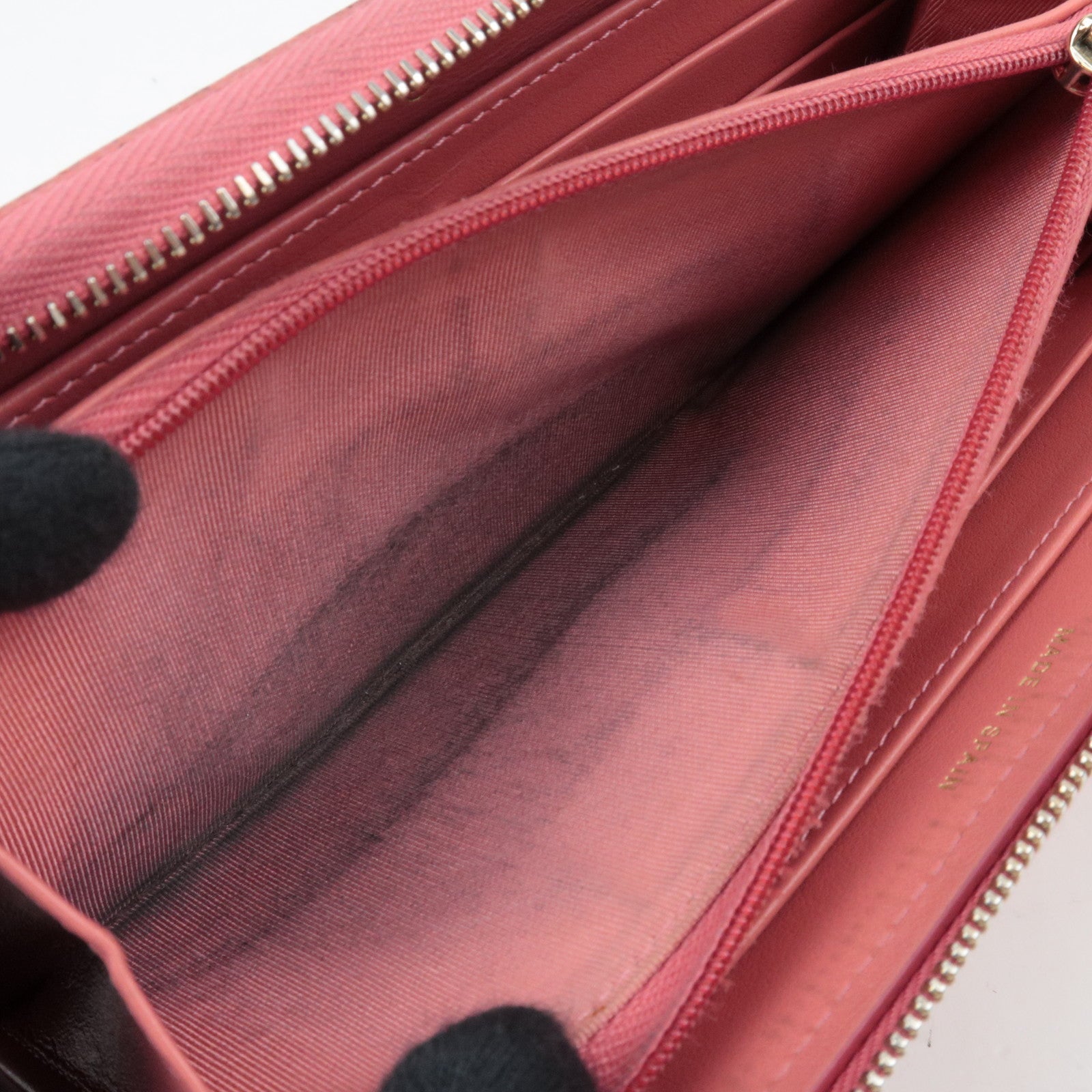 CHANEL Matelasse Round Zipper Long Wallet Caviar Skin Pink *Box, Dust bag, G card