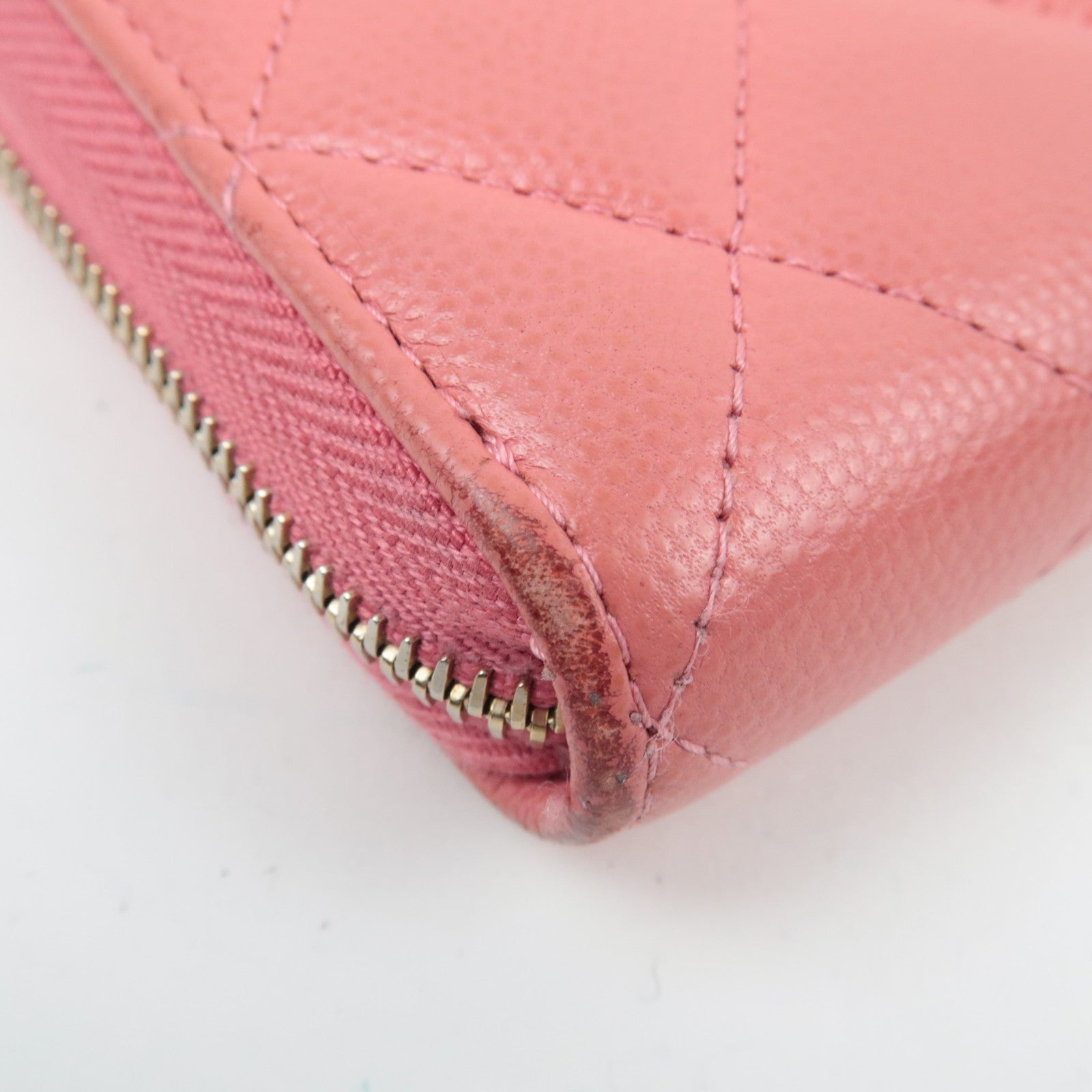 CHANEL Matelasse Round Zipper Long Wallet Caviar Skin Pink *Box, Dust bag, G card