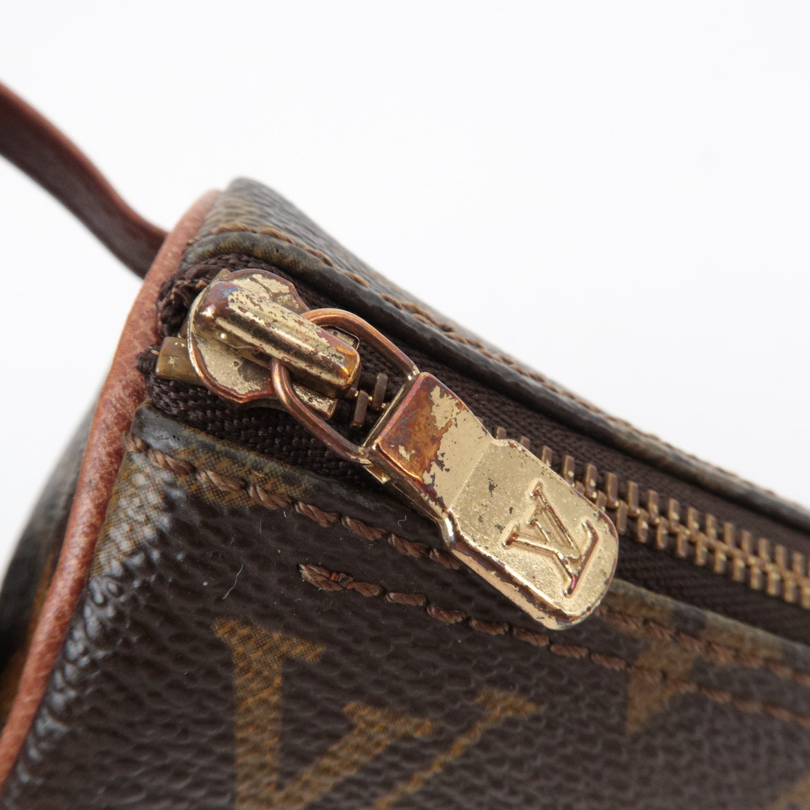 Louis Vuitton Monogram Trousse Ronde Mini Pouch M47630 8910RA