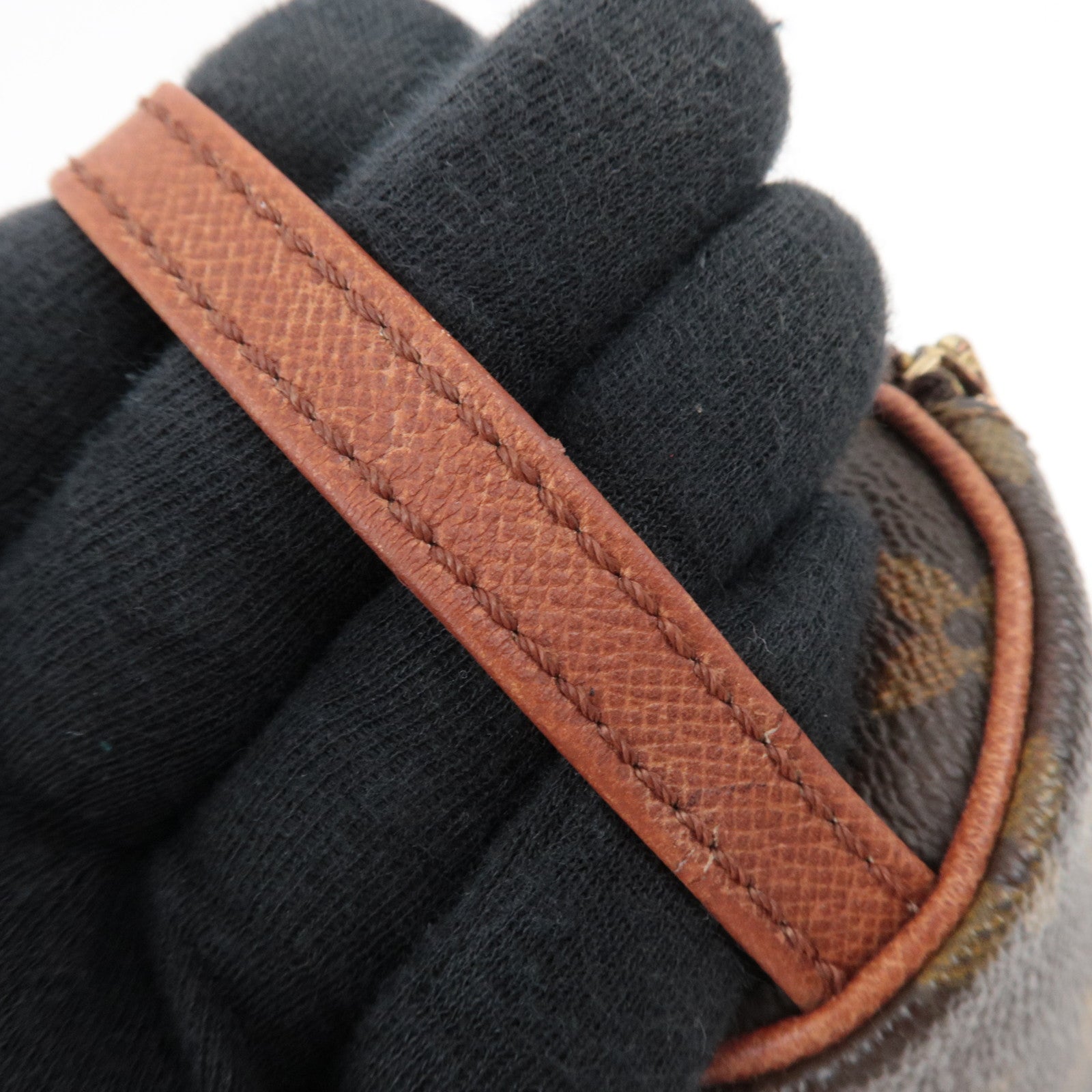 Louis Vuitton Monogram Trousse Ronde Mini Pouch M47630 8910RA