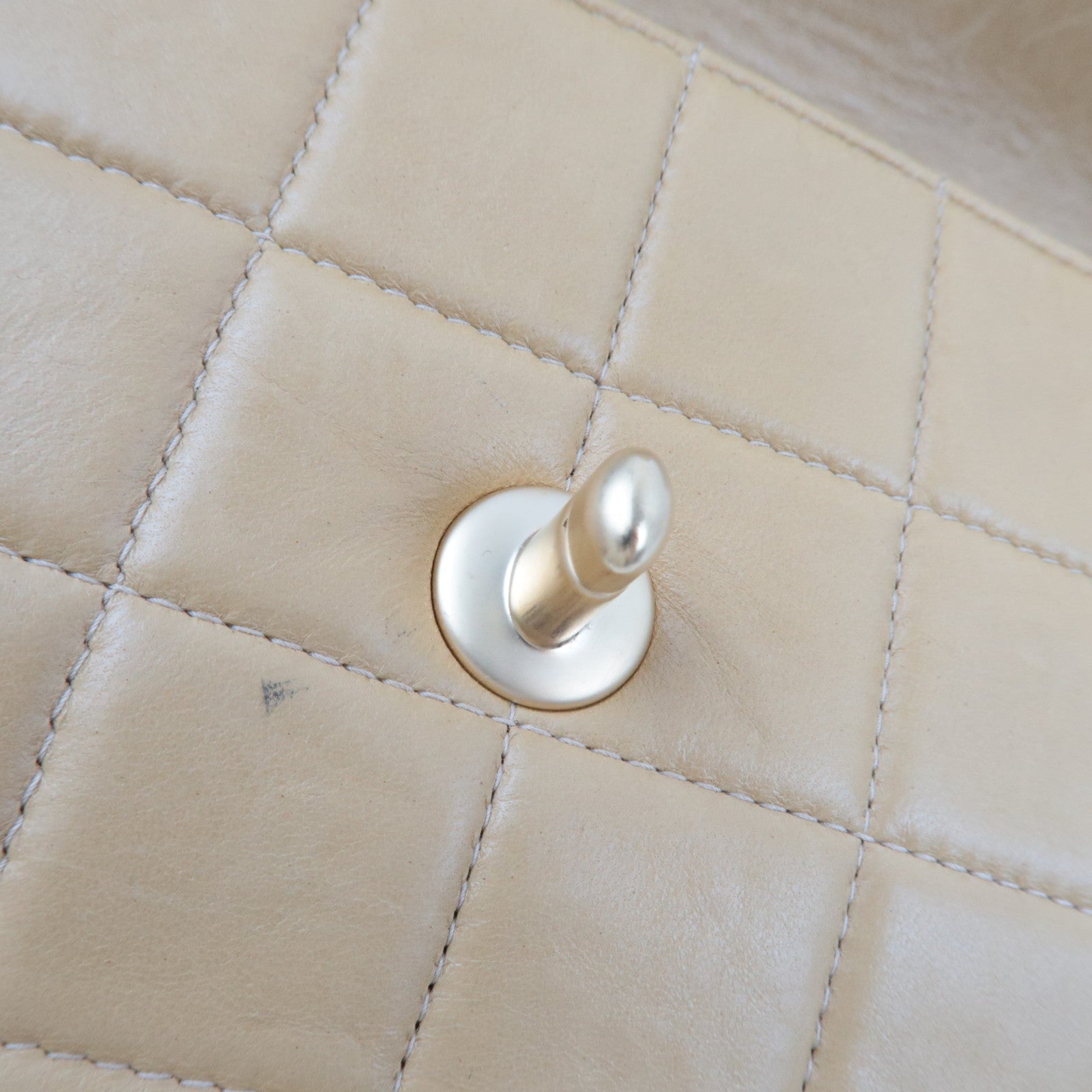 CHANEL Chocobar Chain Shoulder Bag Lambskin Beige Gold HDW *Box, G card