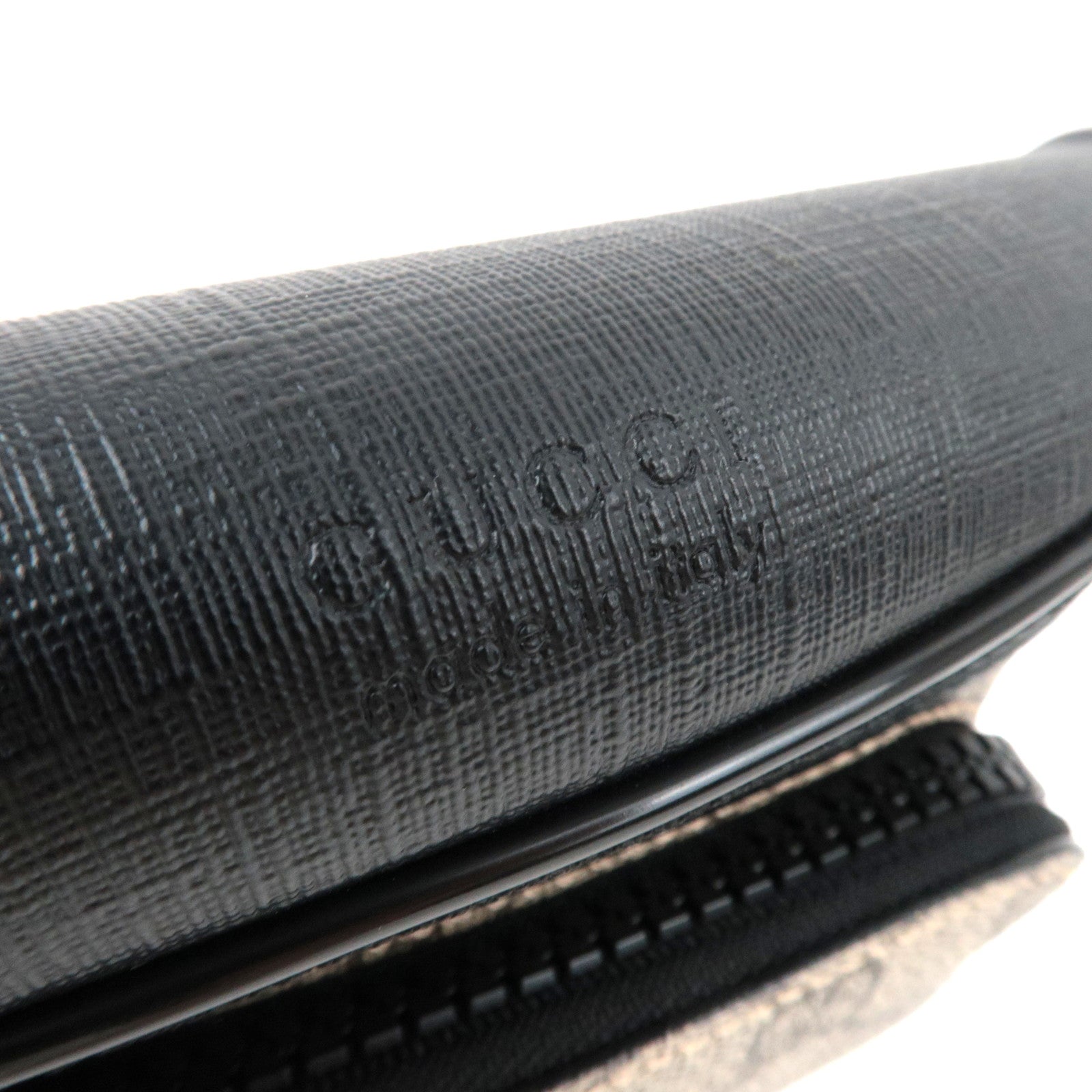 GUCCI Waist Bag Body Bag GG Supreme Leather Beige Black 450946