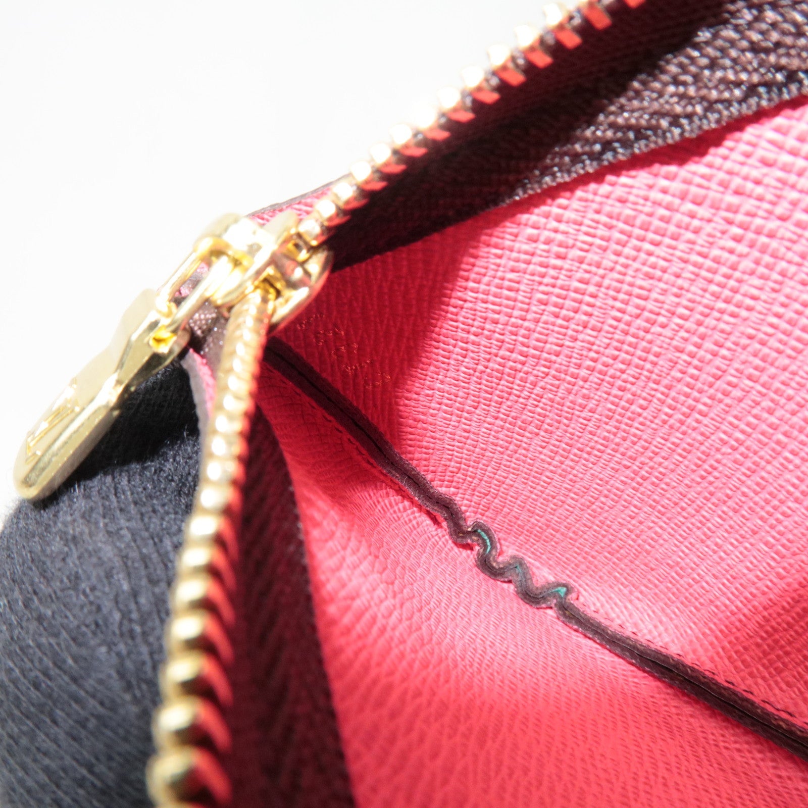 Louis Vuitton Monogram Vivienne Holiday Pochette Cles Coin Case M82615 CT3213 *Box, Dust bag