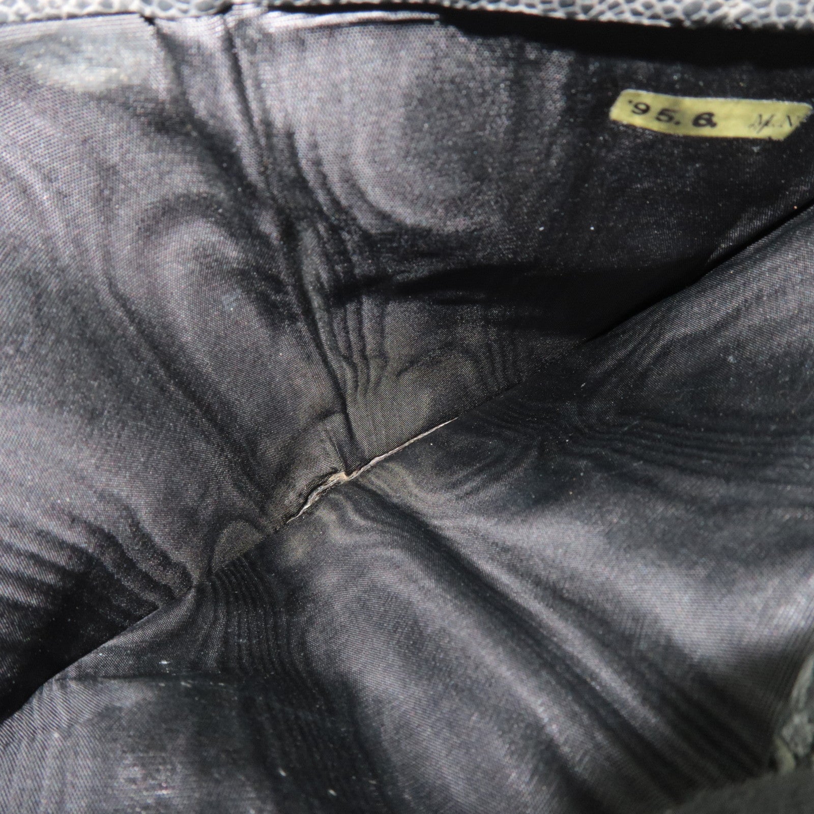 CHANEL Coco Mark Bi-Fold Long Wallet Caviar Skin Black 3338507