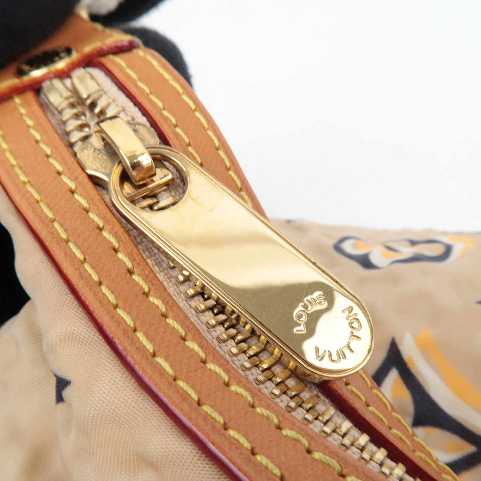 Louis Vuitton Cruise Line 2010 Bulle PM One Shoulder Bag Beige M40239 FO4009