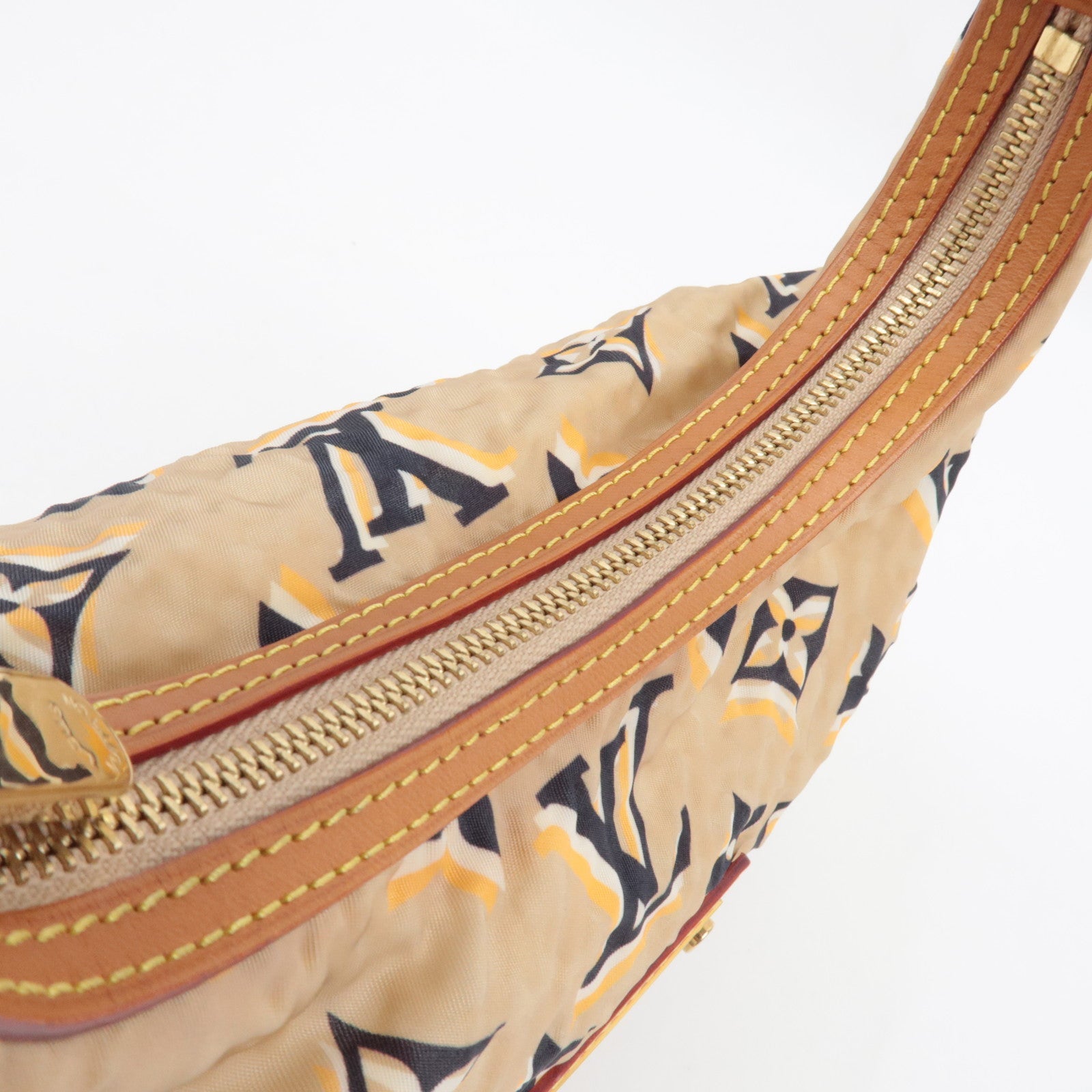 Louis Vuitton Cruise Line 2010 Bulle PM One Shoulder Bag Beige M40239 FO4009