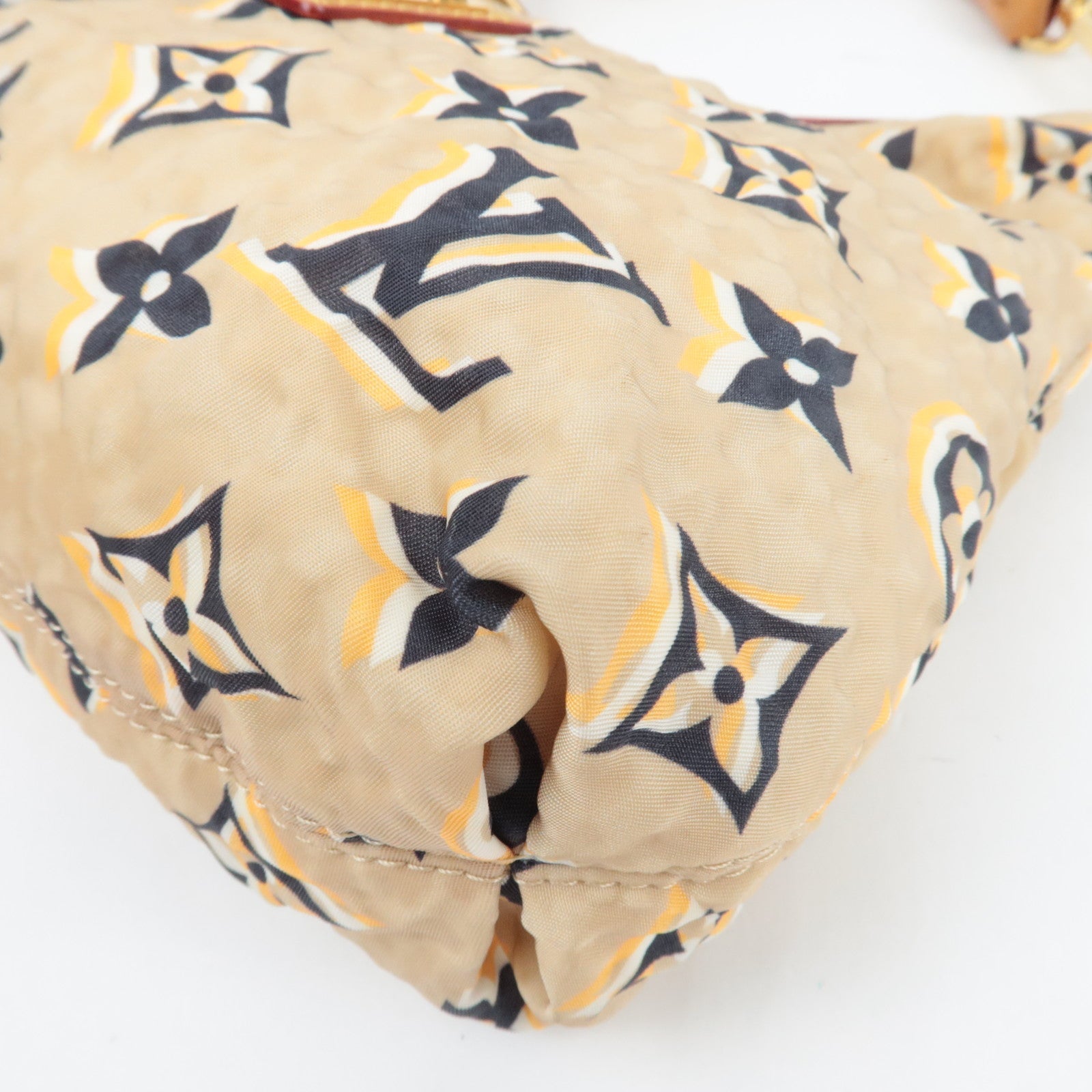 Louis Vuitton Cruise Line 2010 Bulle PM One Shoulder Bag Beige M40239 FO4009