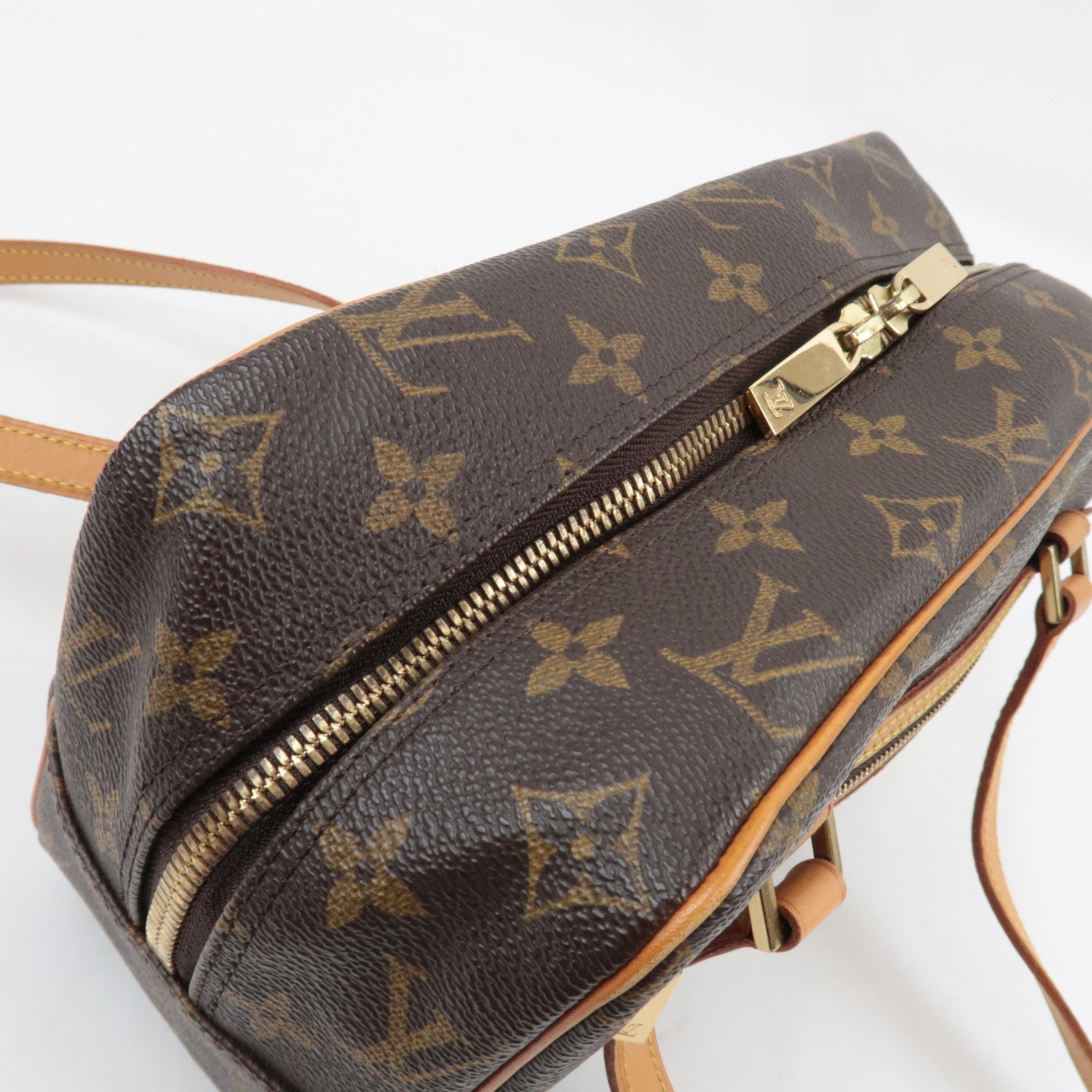 Louis Vuitton Monogram Cite MM Shoulder Bag M51182 FL1002