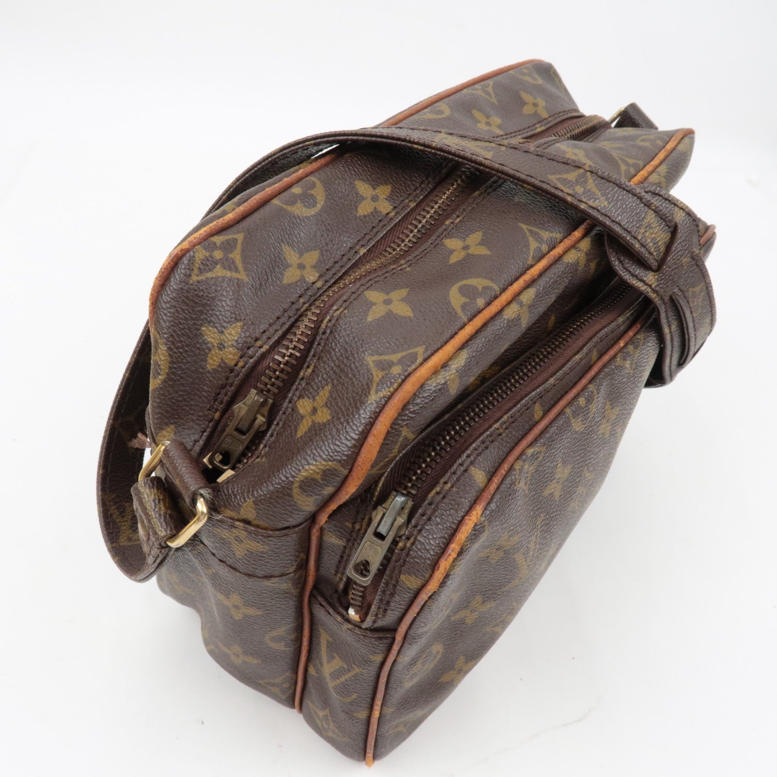 Louis Vuitton Monogram Old Model of Nile Shoulder Bag M45244