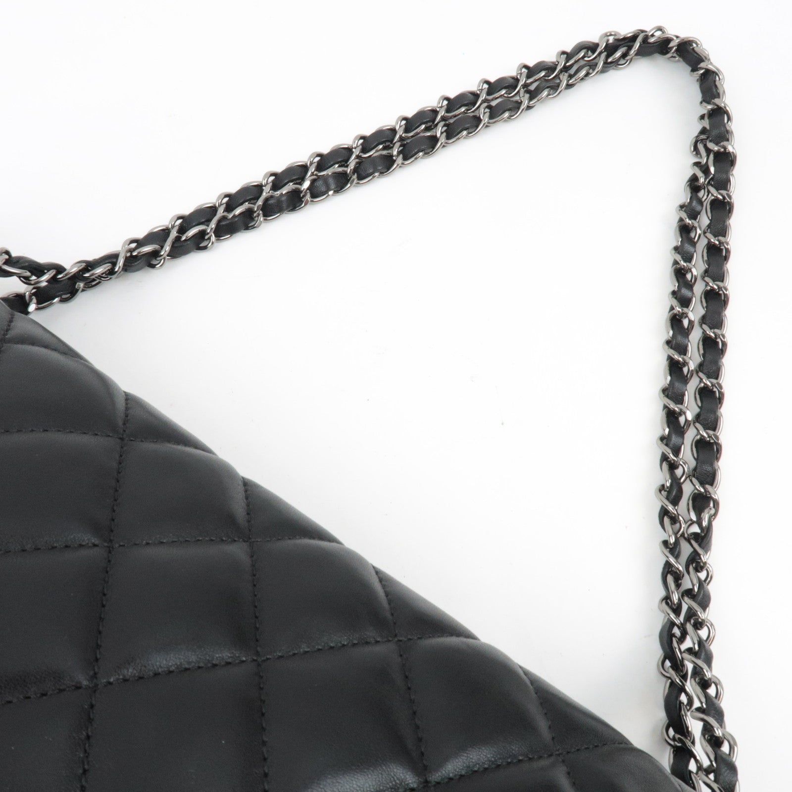 CHANEL Matelasse Chain Shoulder Bag Leather Black Silver HDW *Dust bag, G card