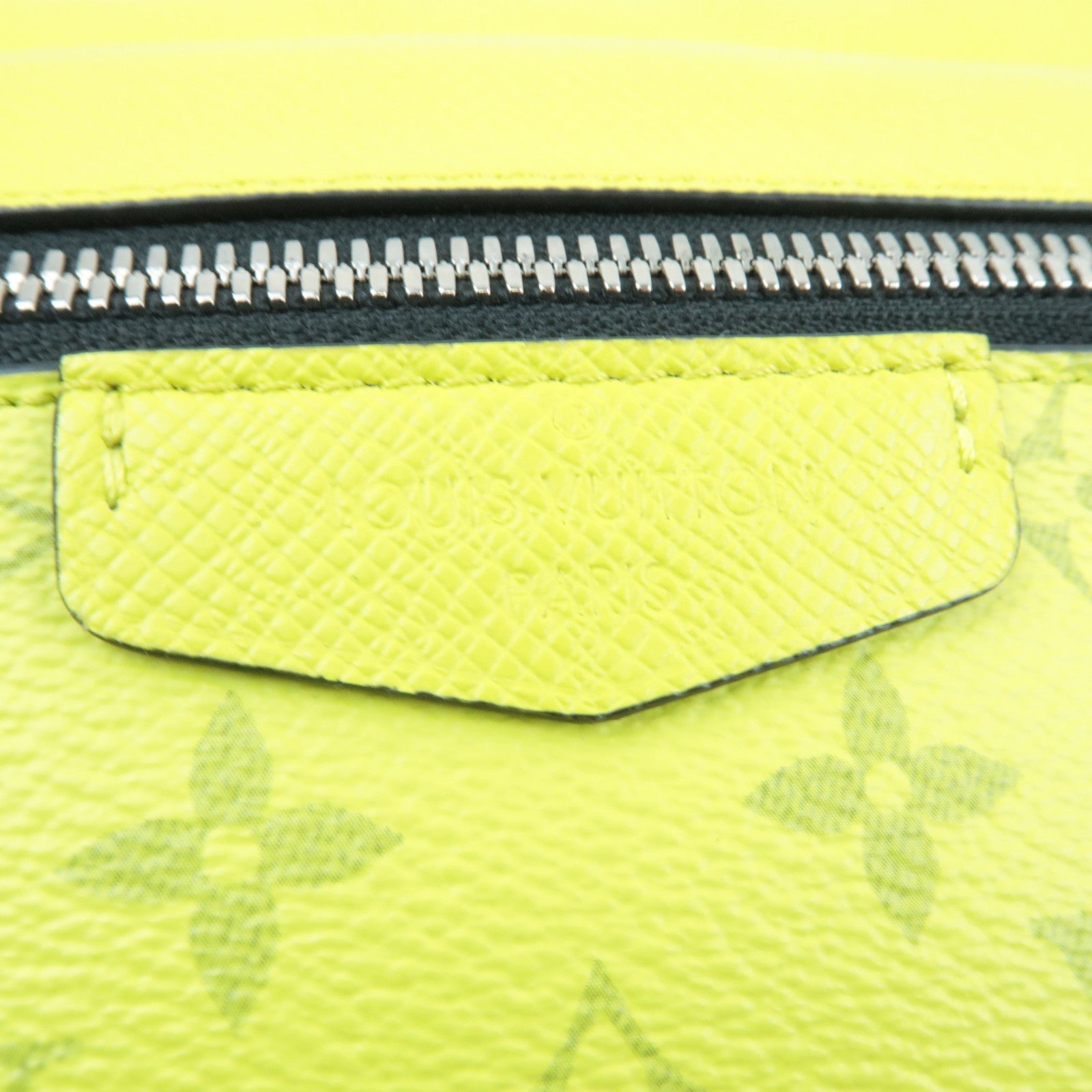 Louis Vuitton Taigarama Bum Bag Outdoor Body Bag Jaune M30251 FO2159 *Dust bag