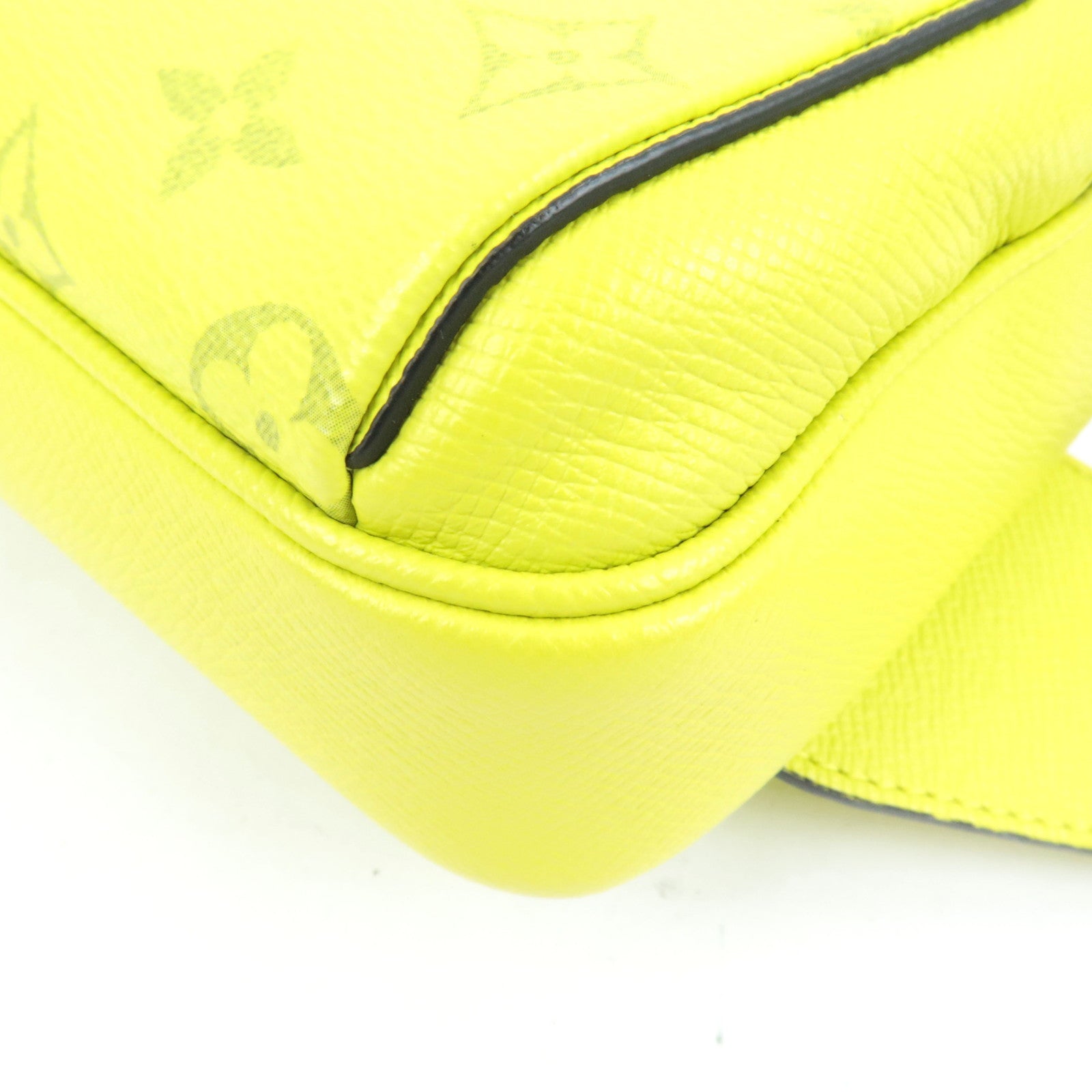 Louis Vuitton Taigarama Bum Bag Outdoor Body Bag Jaune M30251 FO2159 *Dust bag