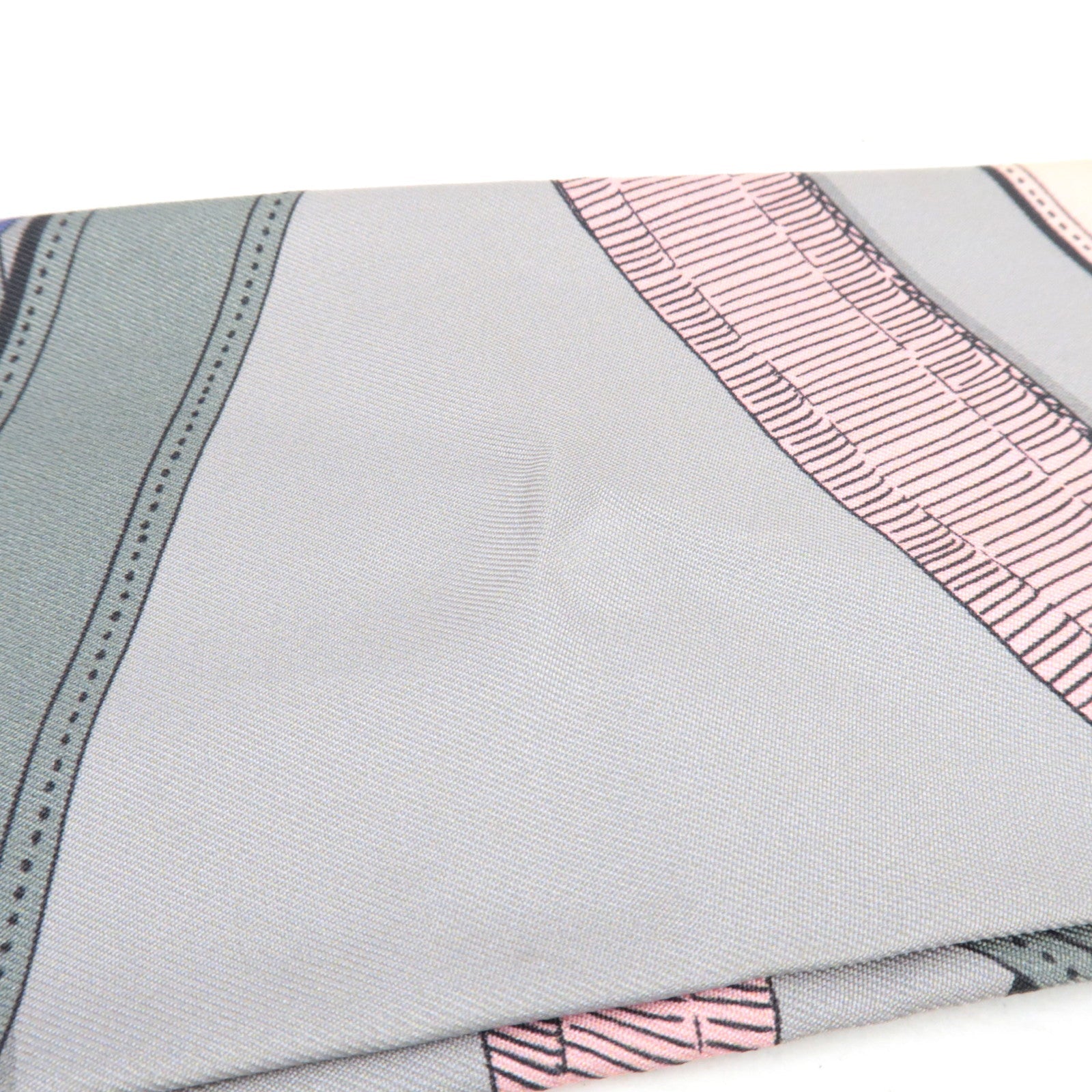 HERMES Maxi Twilly Scarf CAVALCADOUR 100% Silk Gray *Box