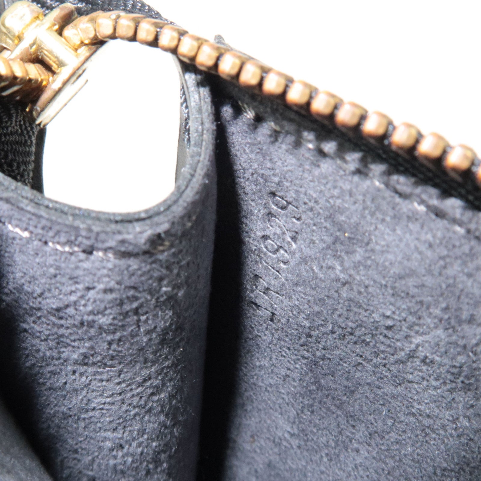 Louis Vuitton Epi Pochette Accessoires Noir M52942 AR1929