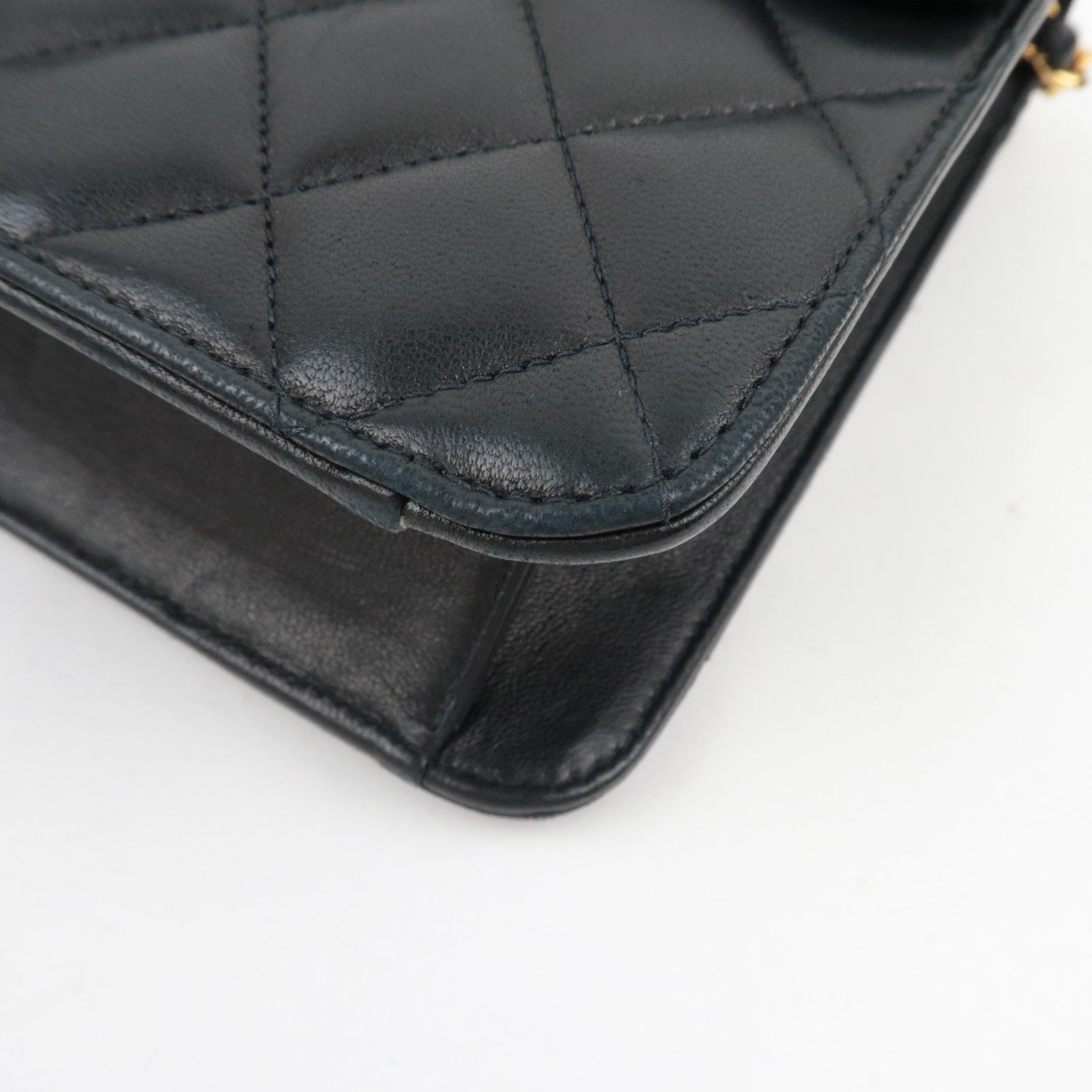 CHANEL Matelasse 25 Single Flap Chain Shoulder Bag Lambskin Black Gold HDW 4624662 *Box, G card