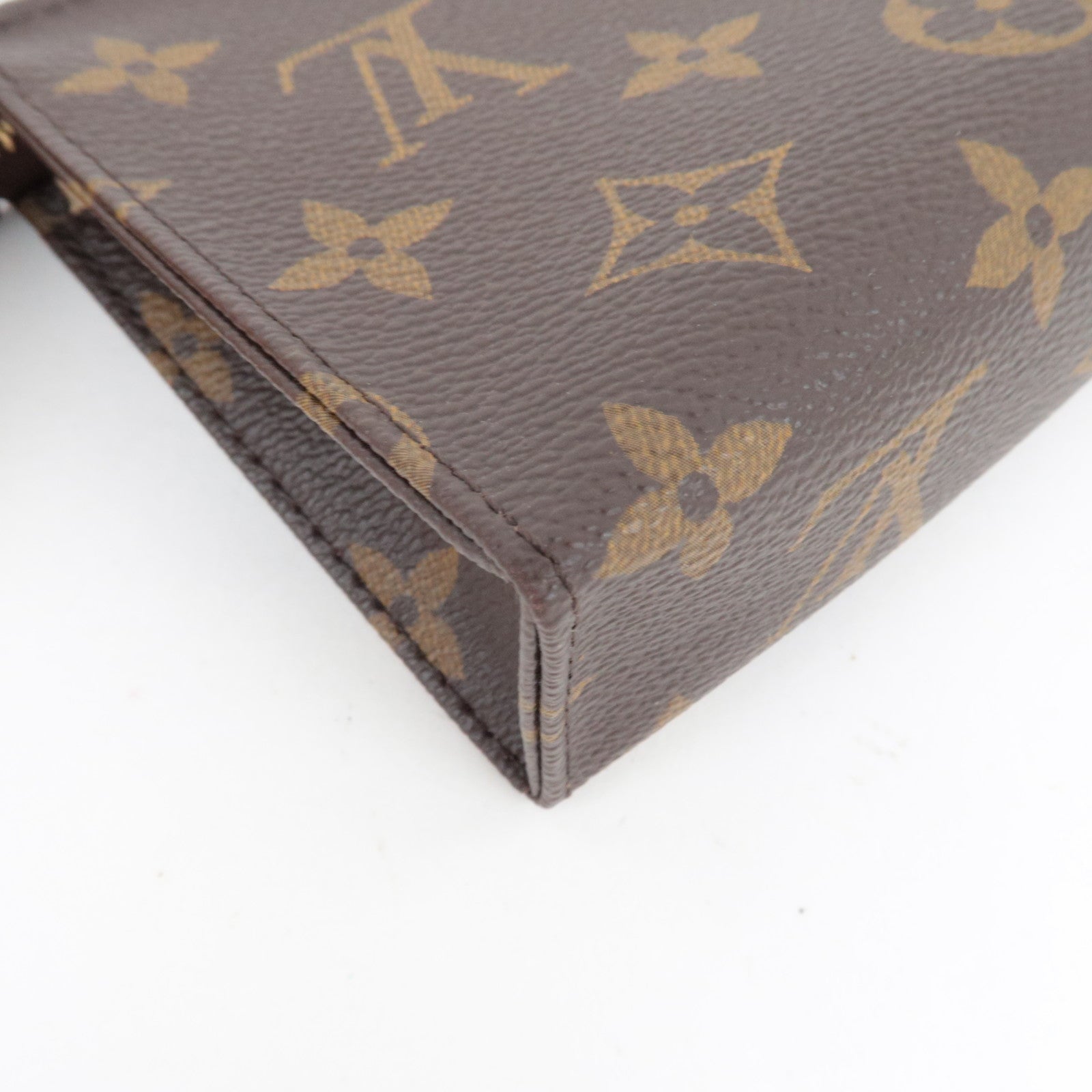 Louis Vuitton Monogram Poche Toilette 15 Toiletry Cosmetic Pouch M47546 DU2101