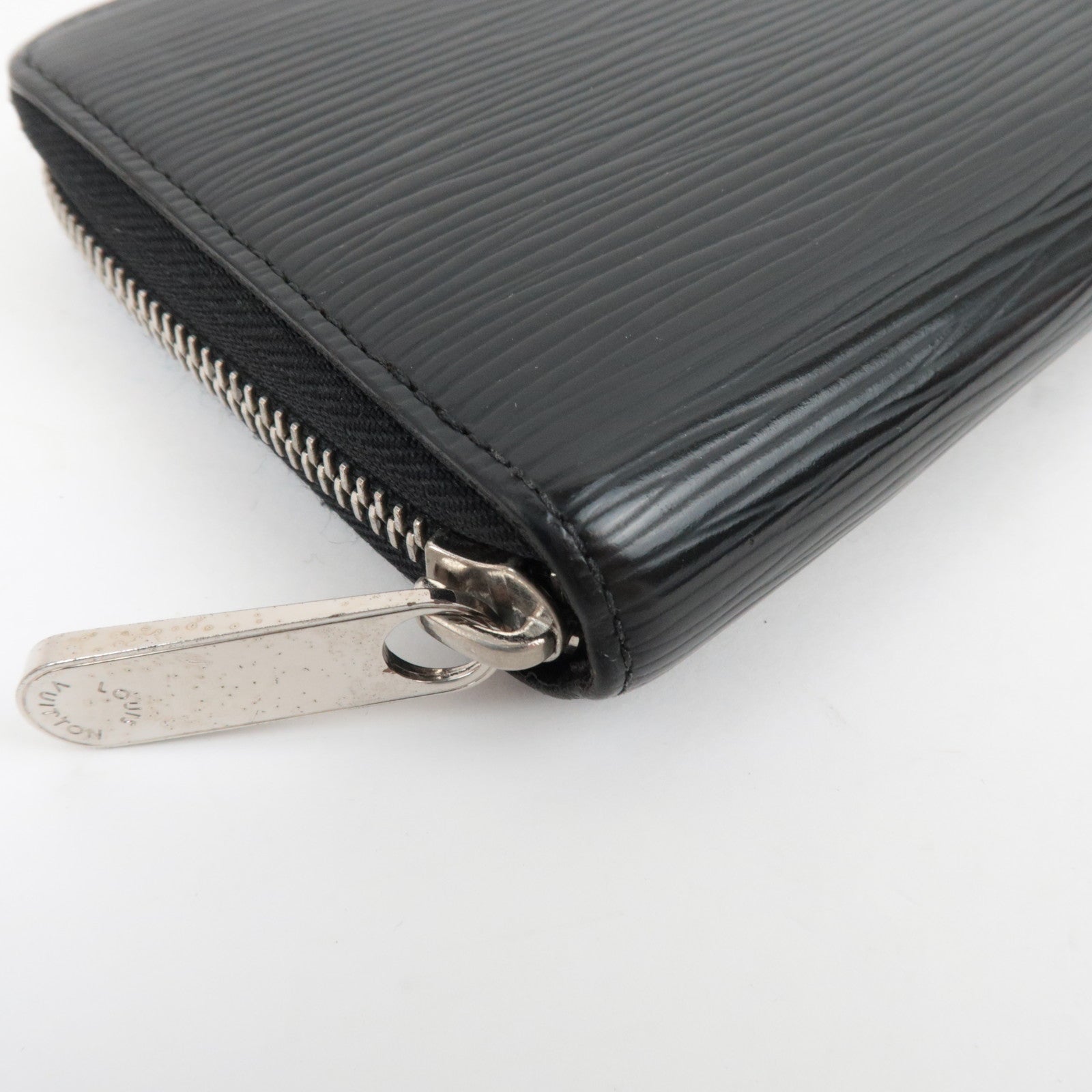 Louis Vuitton Epi Zippy Long Wallet Noir M60072 CA3172 *Box, Dust bag