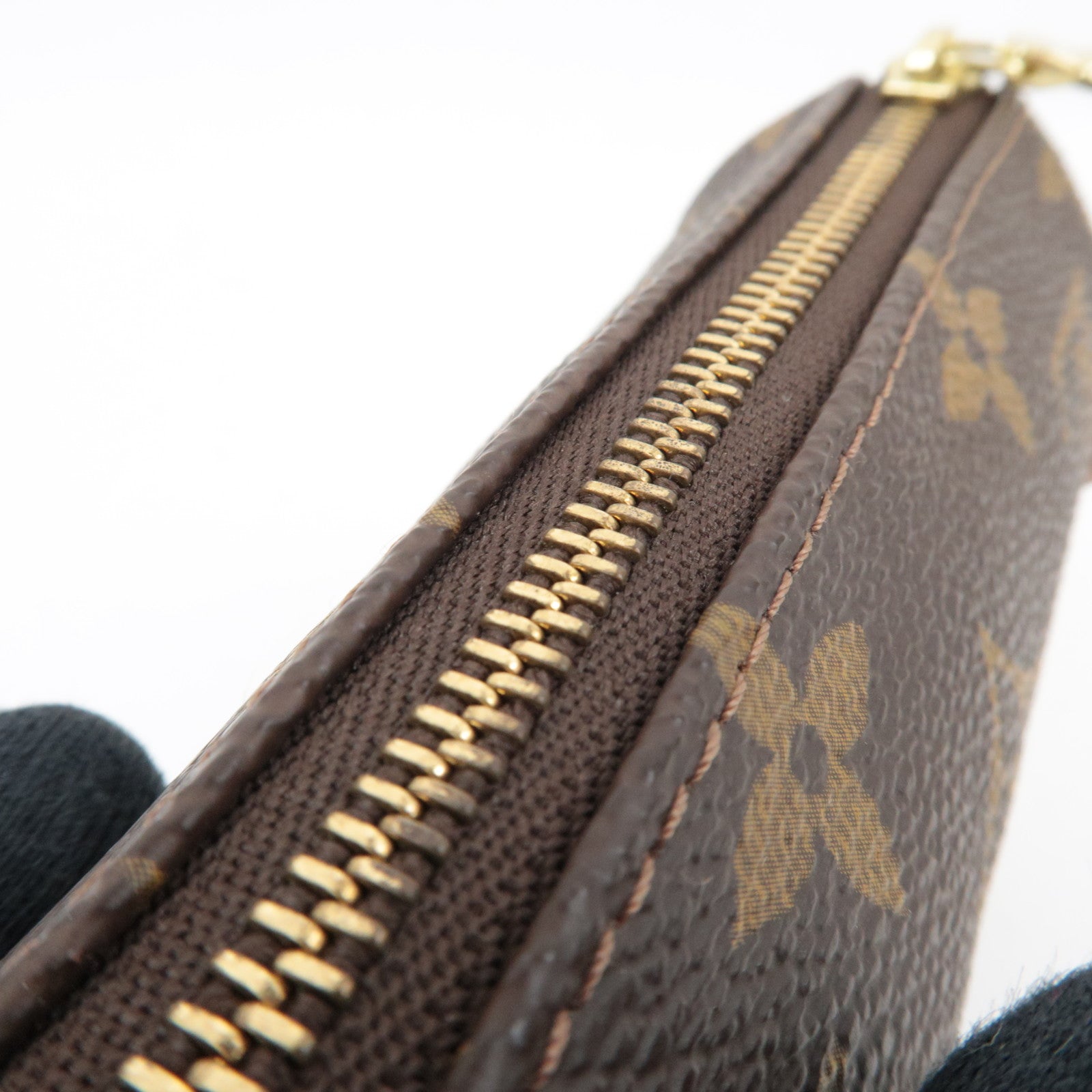 Louis Vuitton Monogram Etui 3 Ball de Golf Golf Ball Case Mini Pouch M58249 RA1905