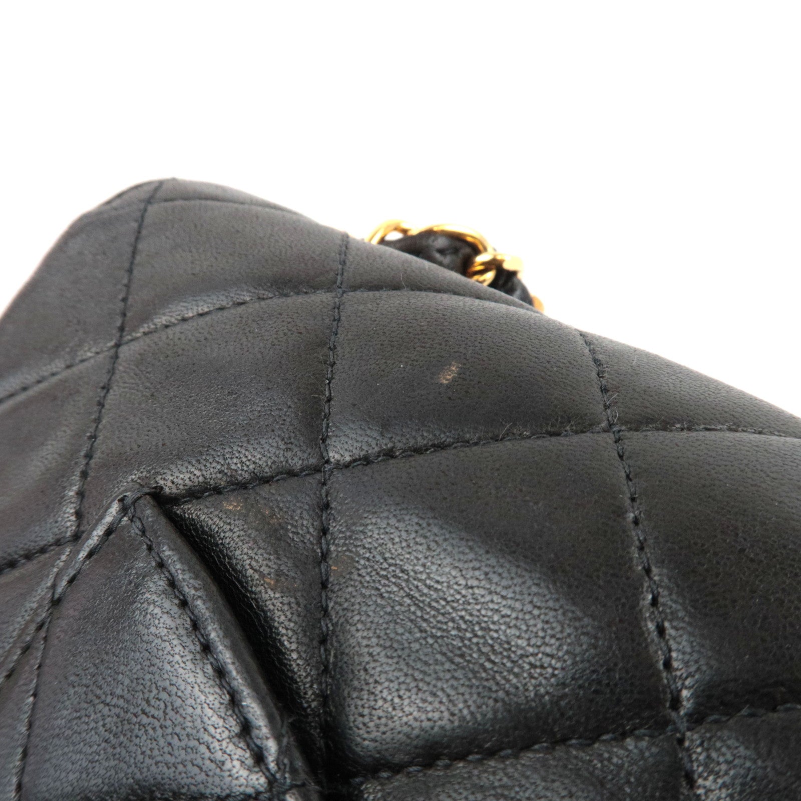 CHANEL Matelasse 25 Single Flap Chain Shoulder Bag Lambskin Black Gold HDW 4336072 *Box