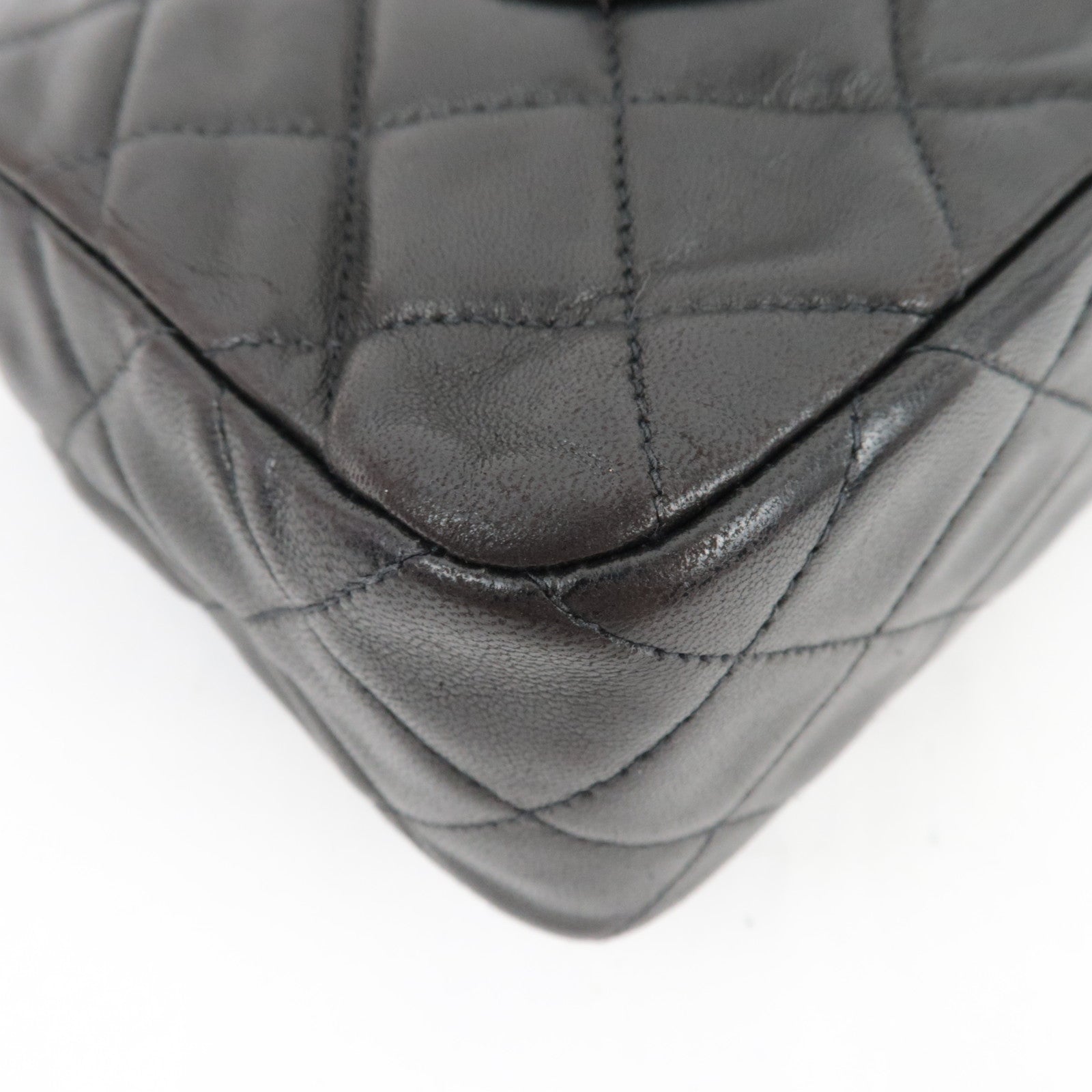 CHANEL Matelasse 25 Single Flap Chain Shoulder Bag Lambskin Black Gold HDW 4336072 *Box